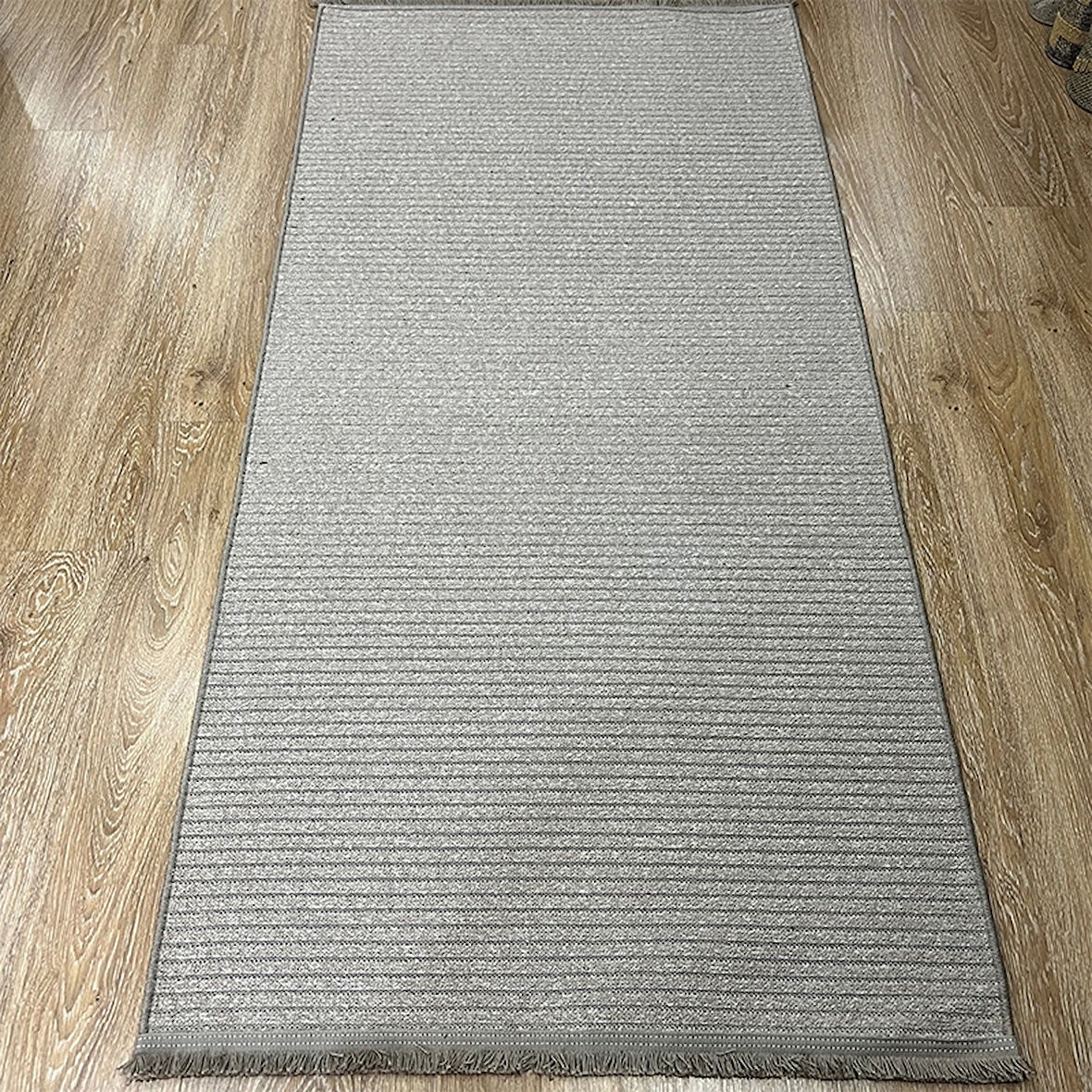 Hoom Rugs Retro 6204 V Vizon Modern Yıkanabilir Halı