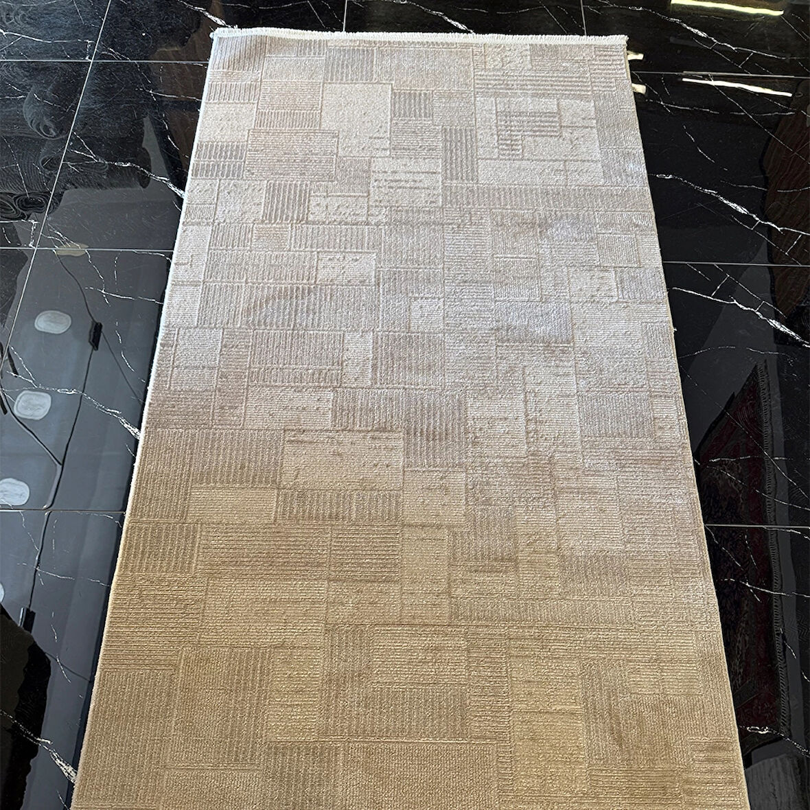 Hoom Rugs İpek 1134 Vizon Yün Tuşeli Akrilik Pamuk Taban Halı