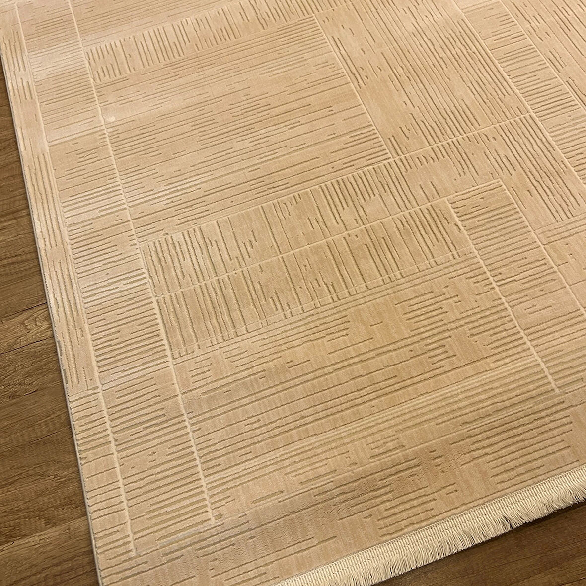 İpek Halı Rivenna Lux 2452 A Modern Salon Halısı