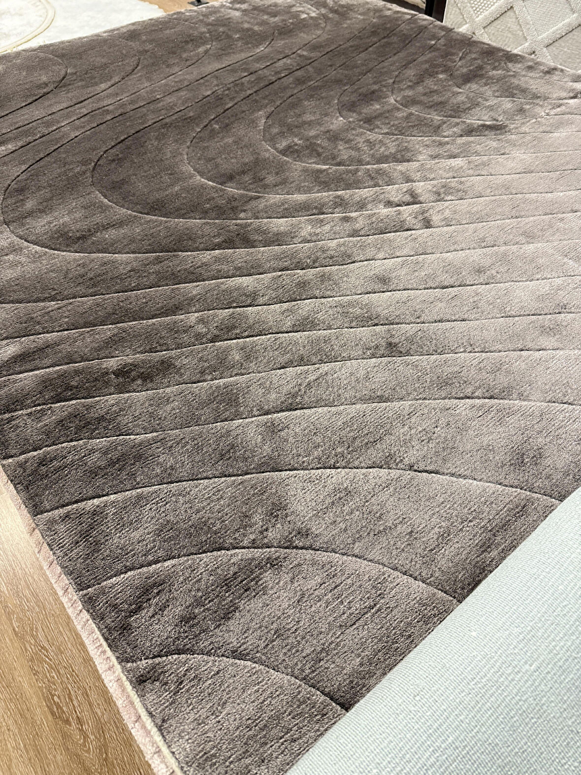 Hoom Rugs Sina Wave Grey %100 Doğal Yün & Viskon El Dokuma Modern Halı