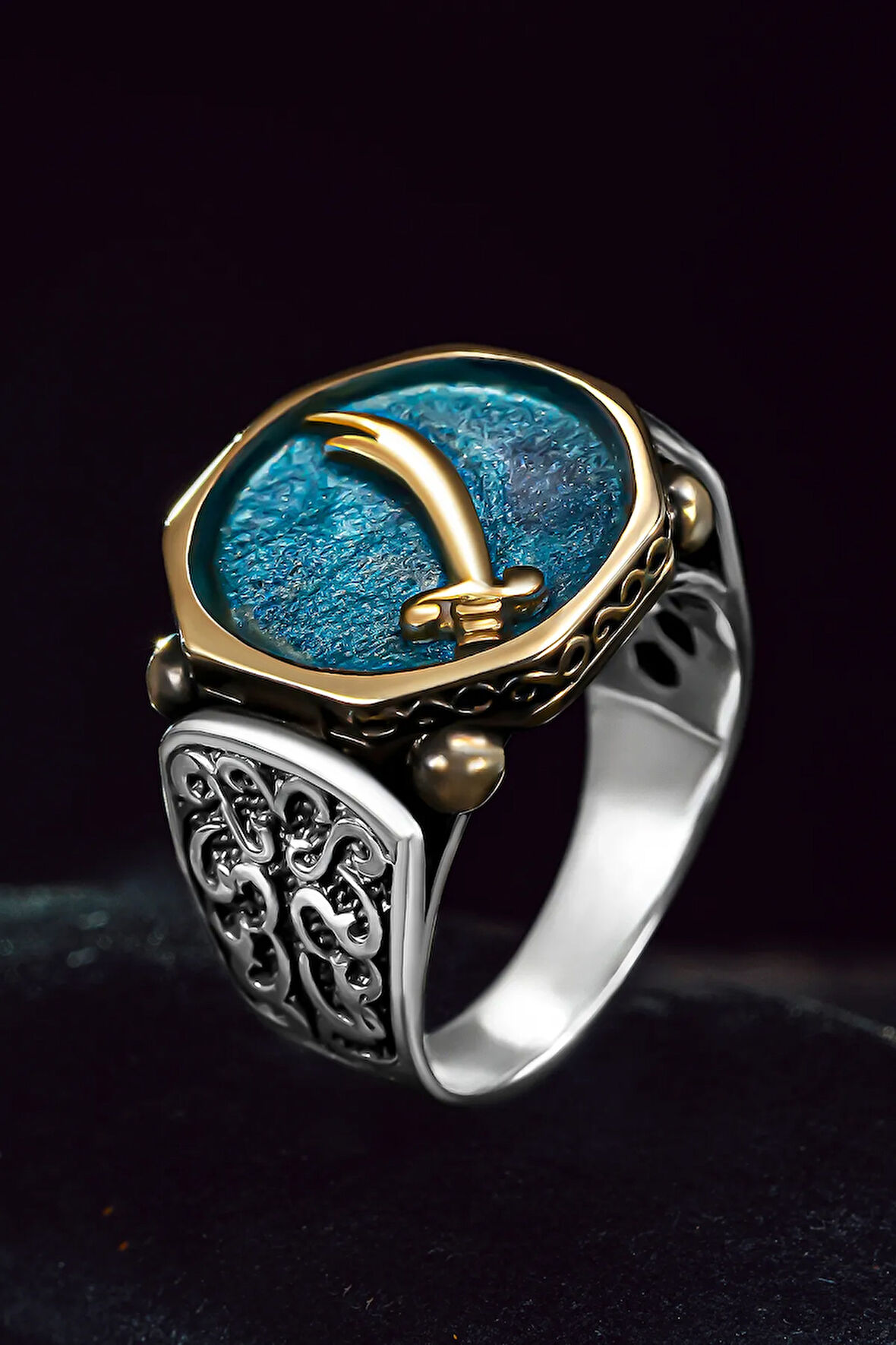 Erkek Gümüş Yüzük - Mavi Mineli Zülfikar Kılıcı İşlemeli 925 Ayar Erkek Yüzük