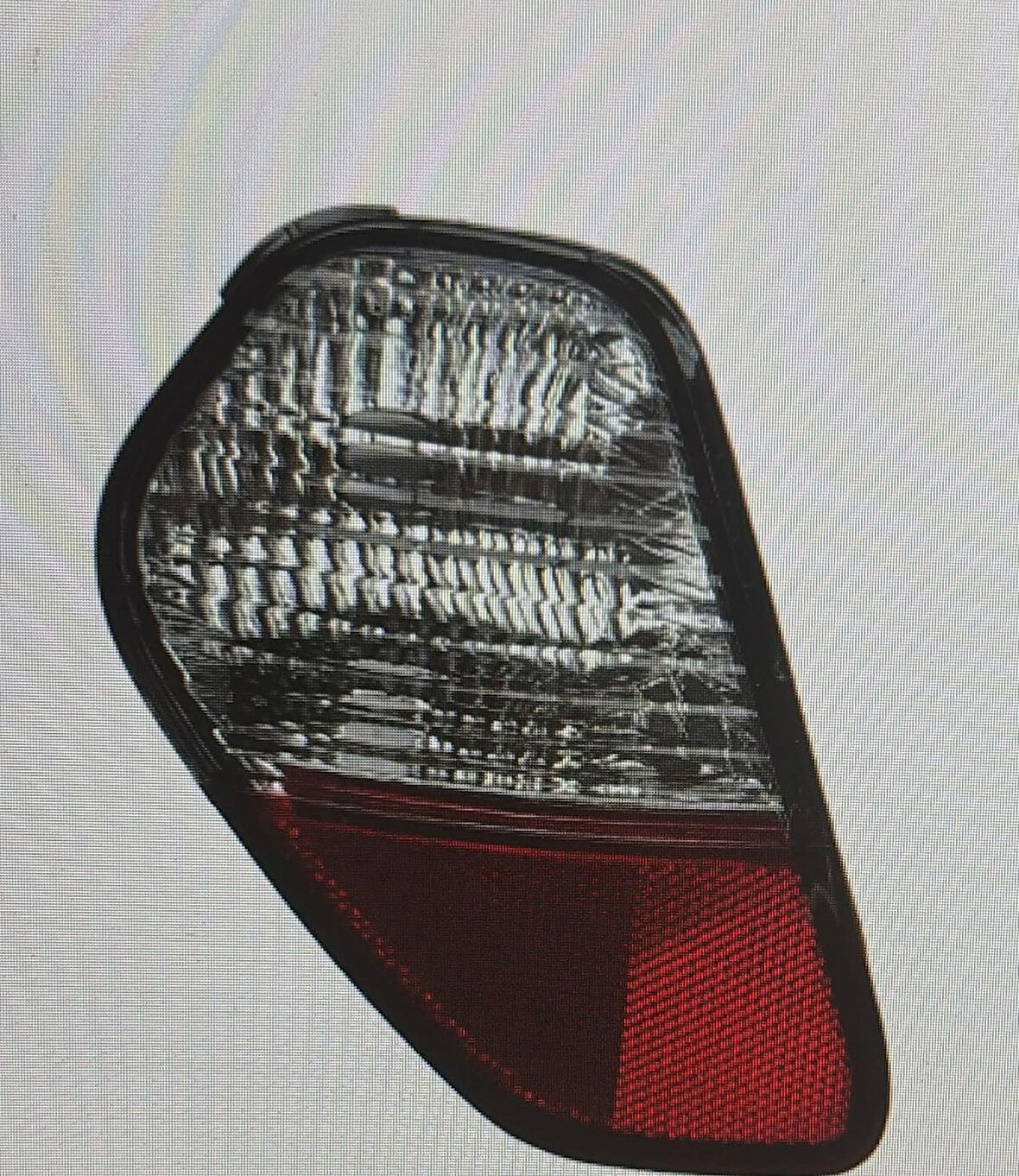 Mitsubishi Outlander Tampon Reflektör 15-19 Arka Sağ ,8337A154