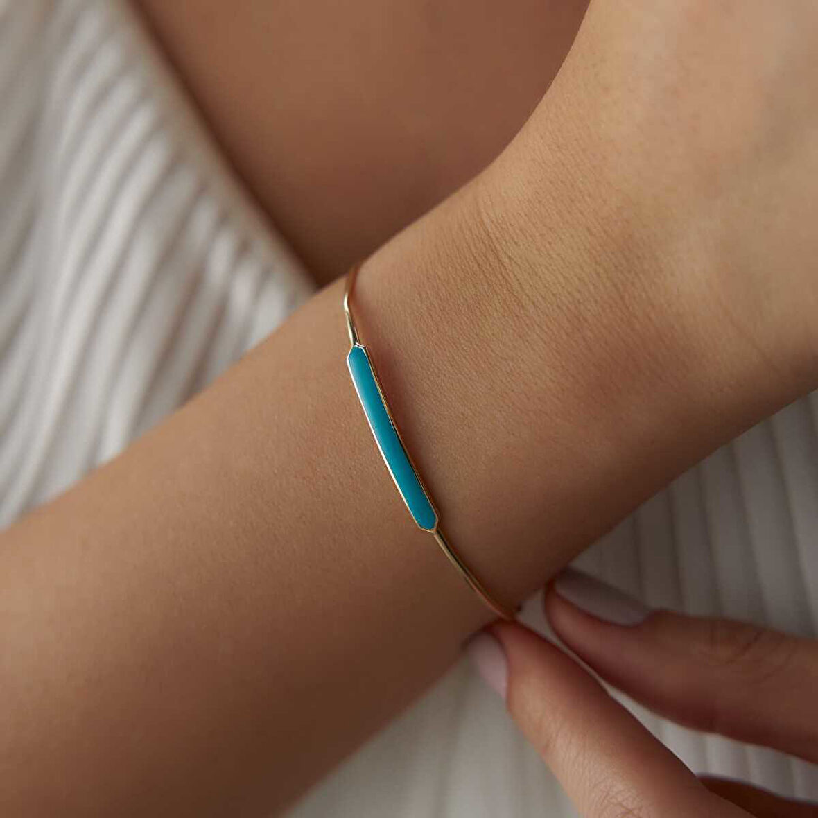 Turkuaz Mineli Tel Kelepçe