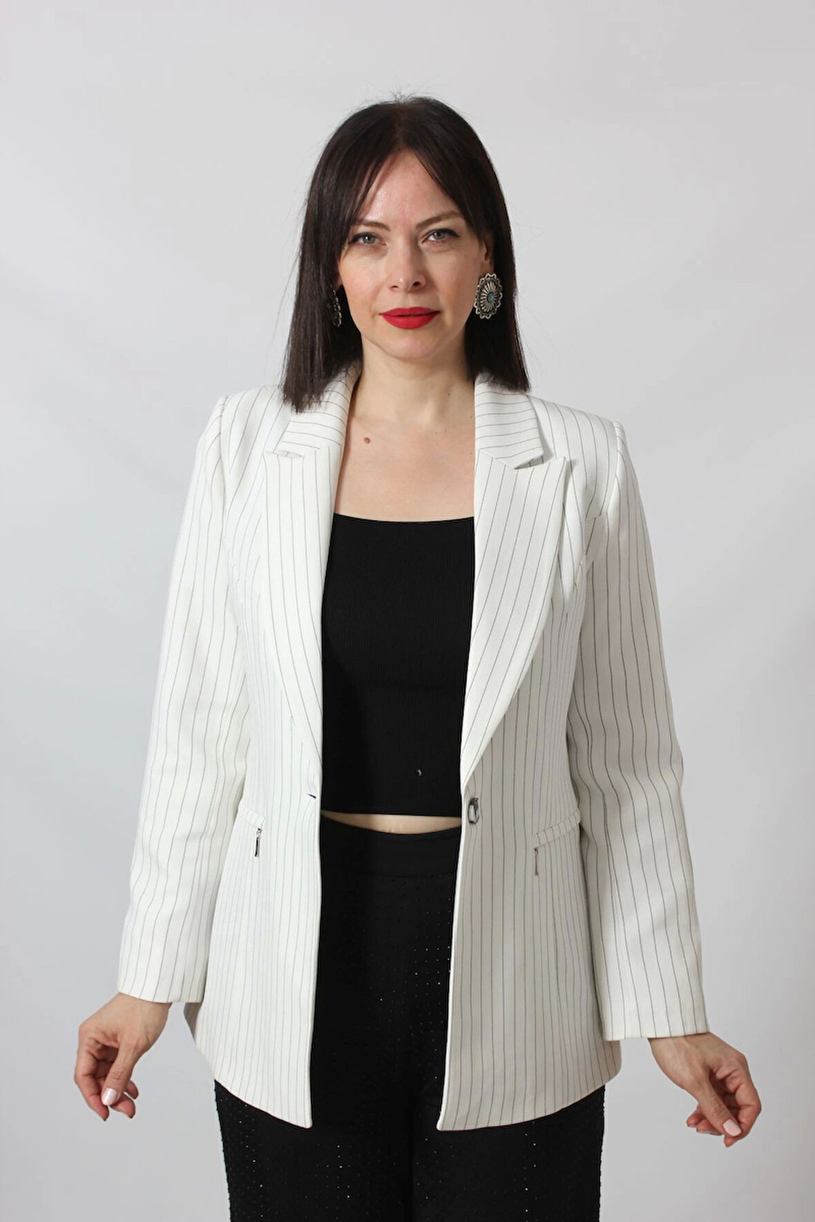 1906 Beyaz Çizgili Fermuarlı Cep Aksesuarlı  Kadın Büyük Beden Blazer Ceket