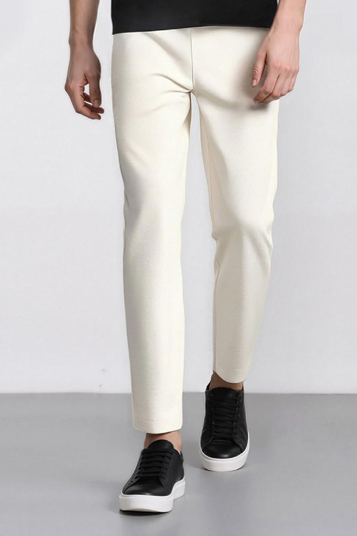 DeFacto Bol Rahat Kesim Wide Leg Üç Cepli Geniş Paça Pamuklu Yazlık Pantolon F0606AX25SPER83