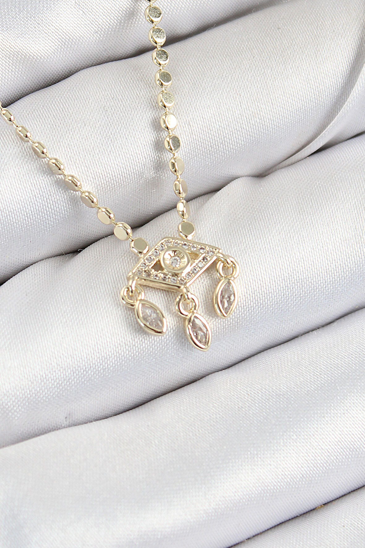 Pirinç Zirkon Taşlı Sallantılı Göz Model Ezme Zincir Gold Renk Kadın Kolye - TJ-BKO10389