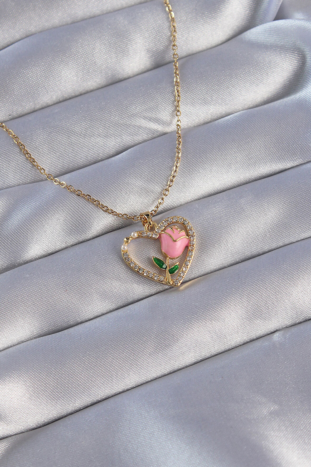 316L Çelik Zincirli Gold Renk Zirkon Taşlı Kalp İçinde Pembe Gül Tasarımlı Kolye - TJ-BKO8864
