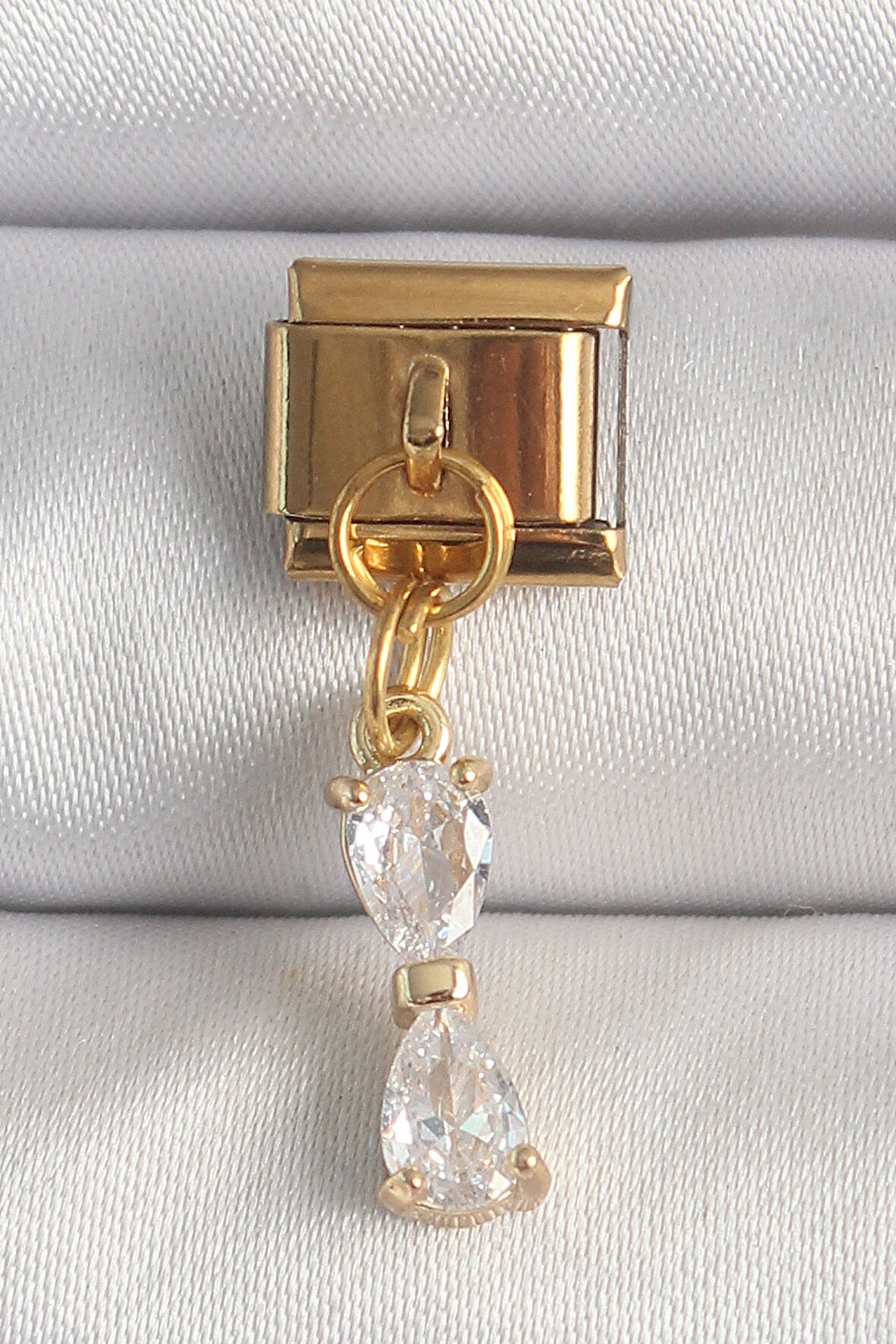 316L Çelik Gold Renk Sallantı Zirkon Taşlı Kurdele Model Nomination Charm - TJ-BC1351