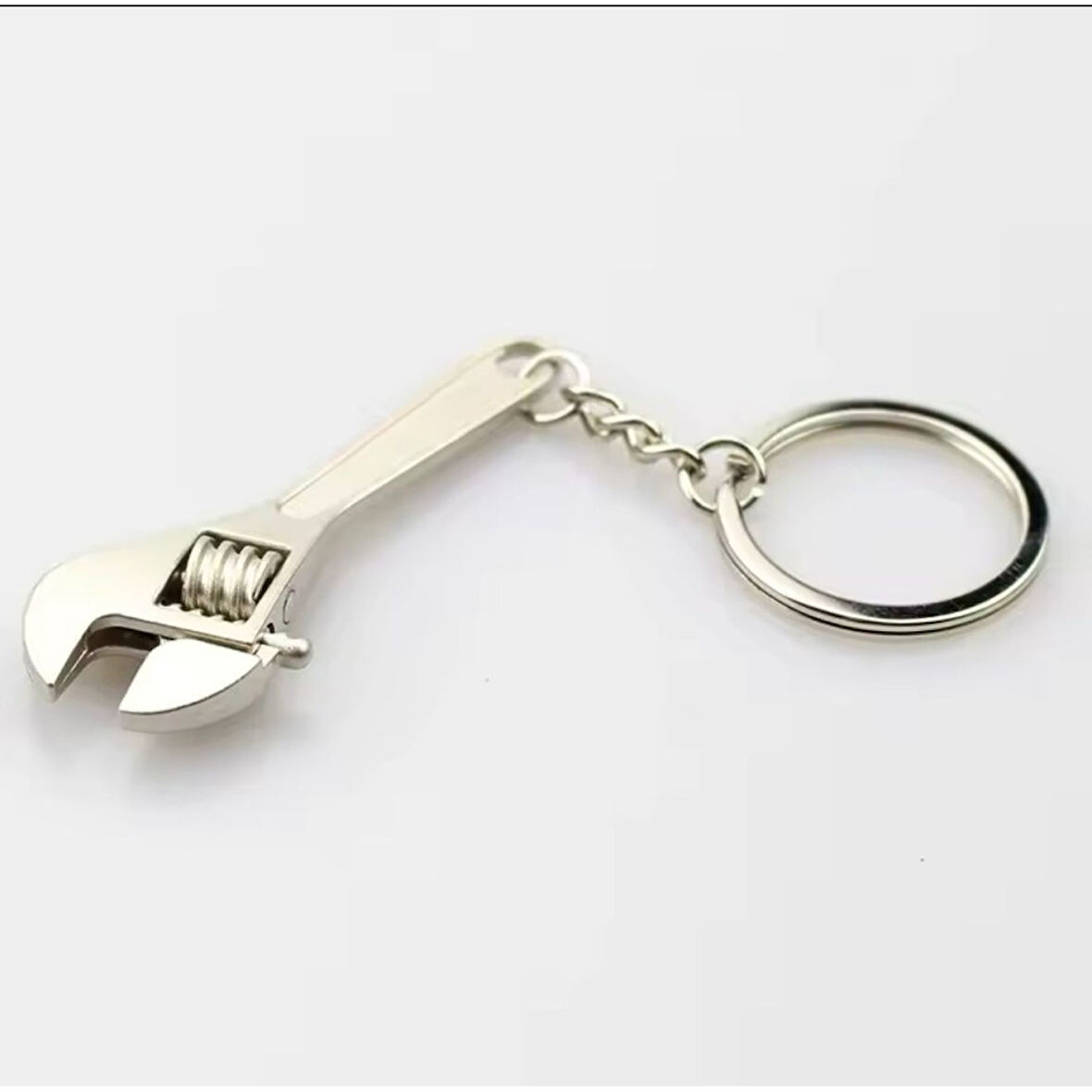 Fonksiyonel İngiliz Anahtarı Şeklinde Anahtarlık