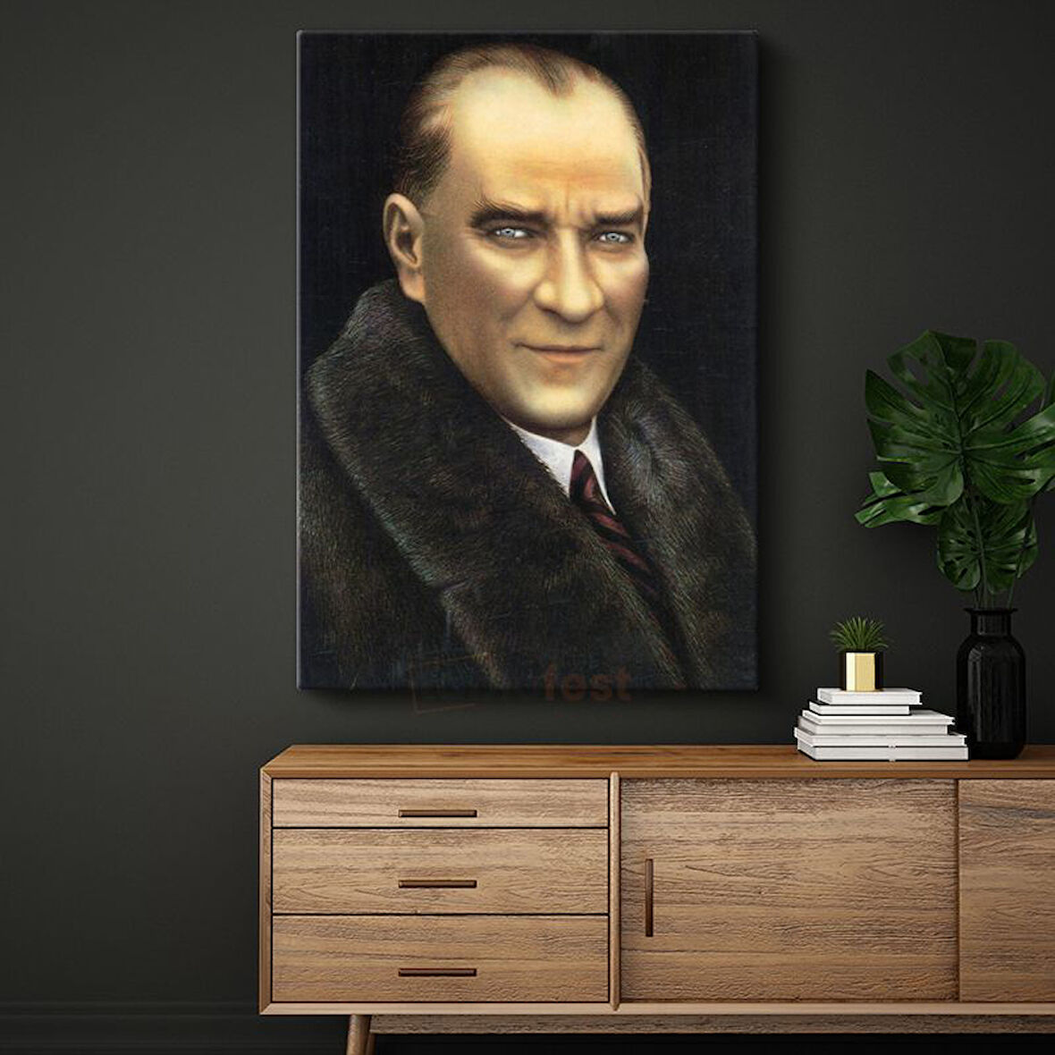 Kürk Yakalı Atatürk - Siyah Fonda Portre Kanvas Tablo