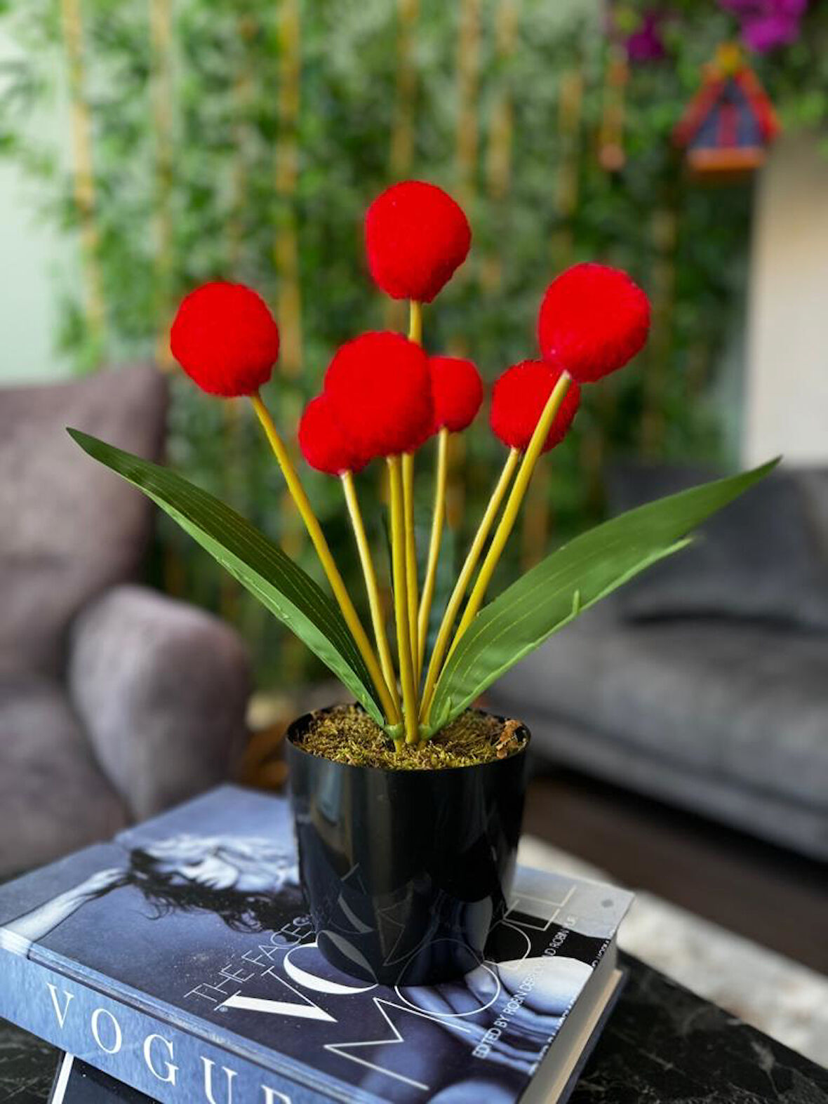 Yapay Çiçek Kırmızı Pompon Siyah Saksıda Dekoratif Yapay Çiçek 30*20cm