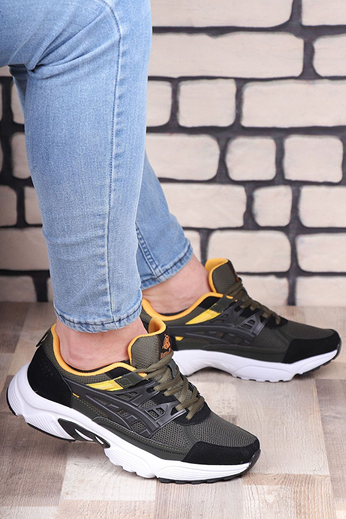 Unisex Haki North Of Wild Jelventure Akıllı Tabanlı Spor Ayakkabı