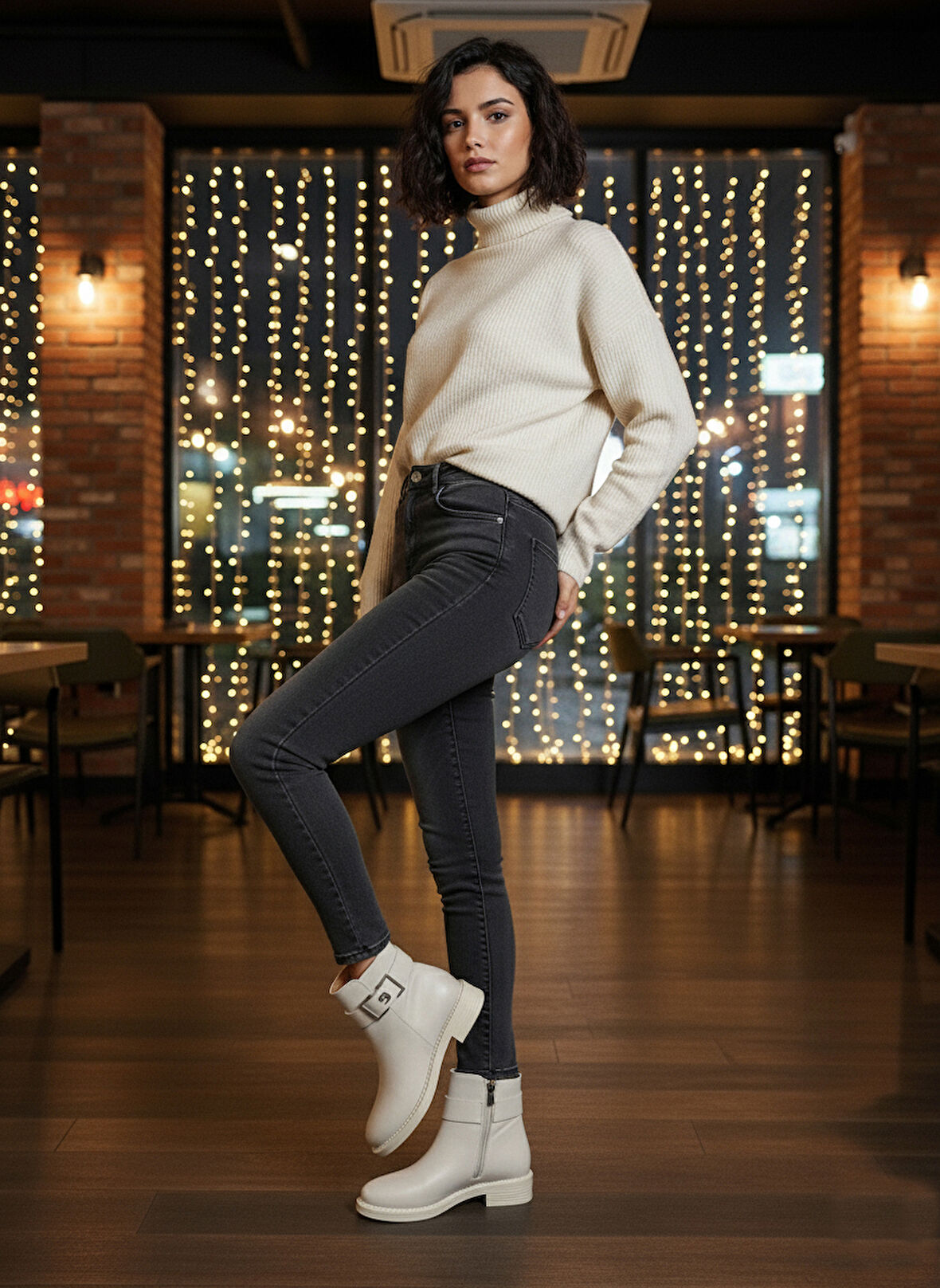 Pierre Cardin 910 Logo Detaylı Günlük Fermuarlı Kadın Bot