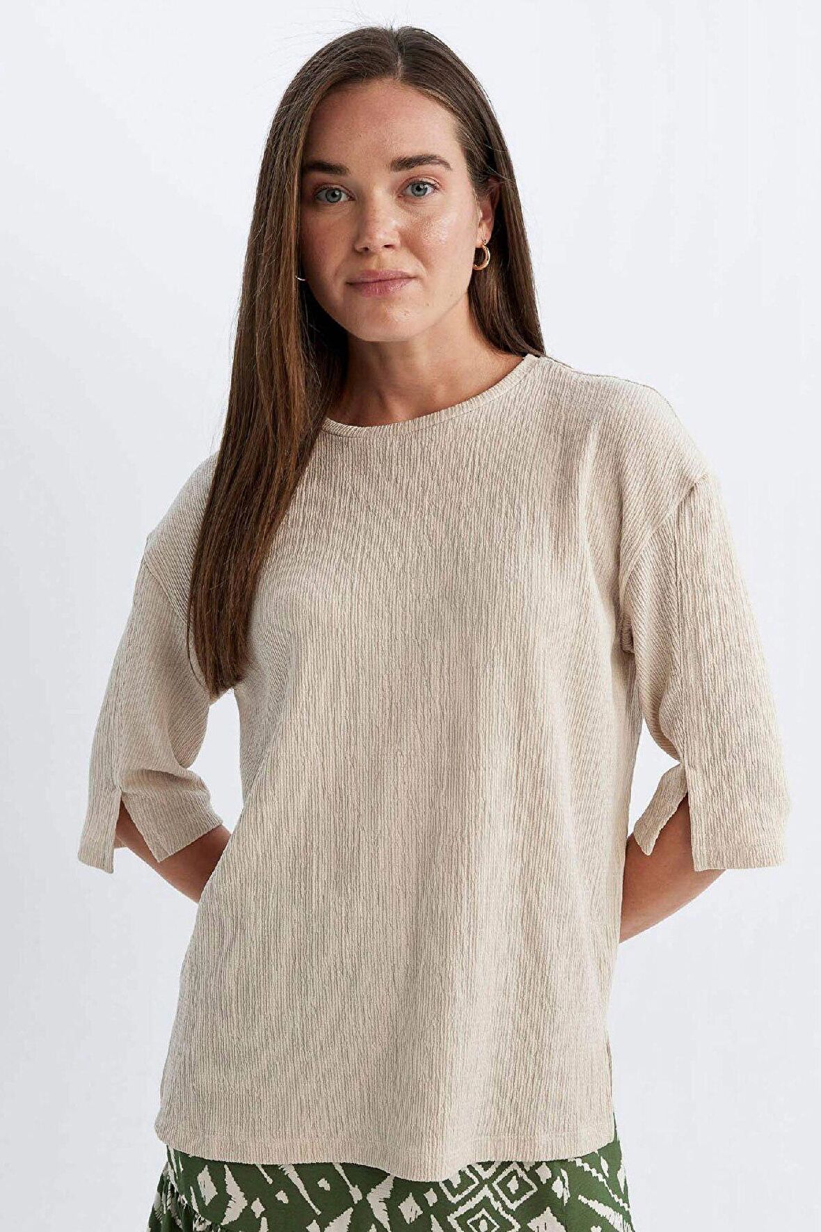 DeFacto Regular Fit Bisiklet Yaka Yarım Kollu Tişört D1103AX24AUBG644