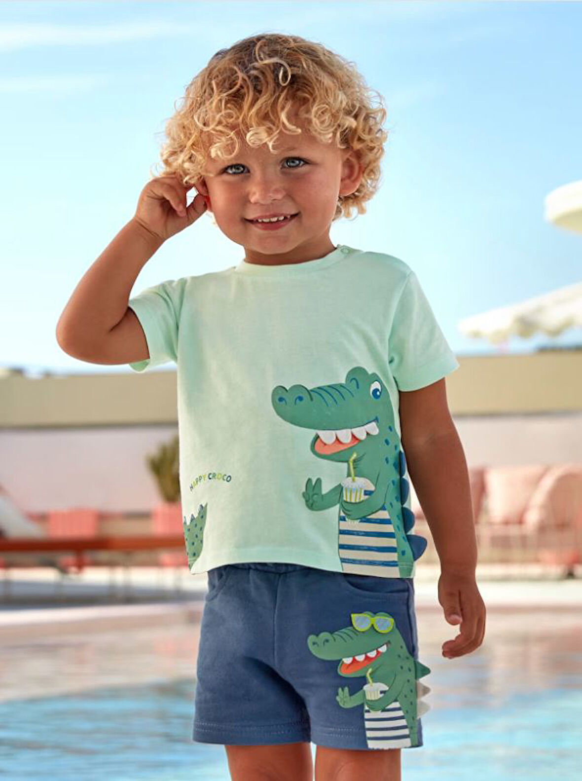 Mayoral erkek bebek şort  1240