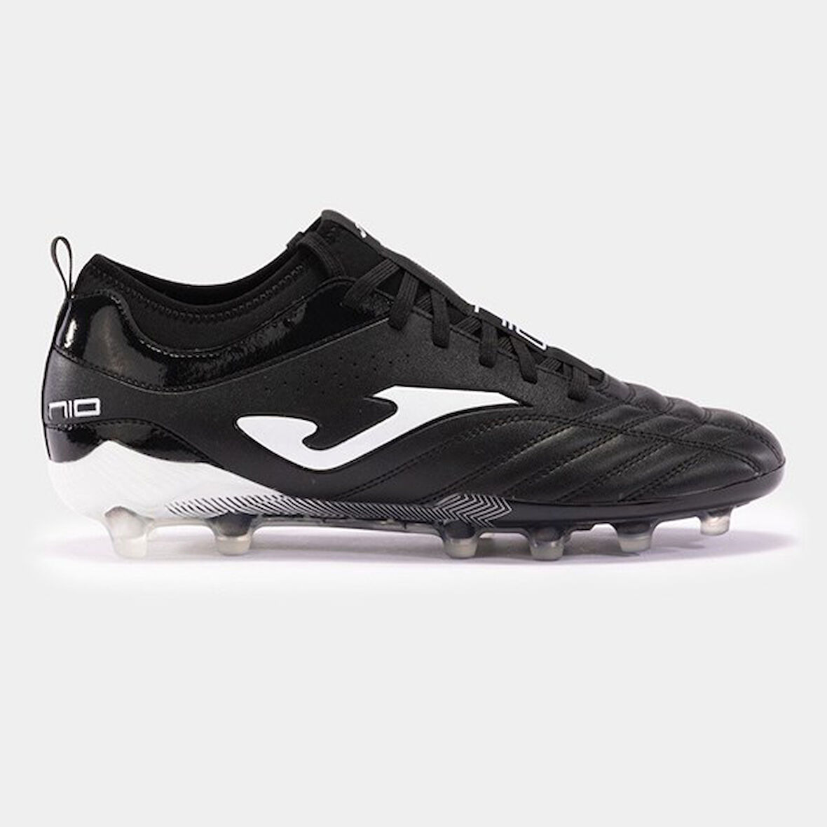 NUMERO-10 2401 BLACK WHITE FIRM GROUND
