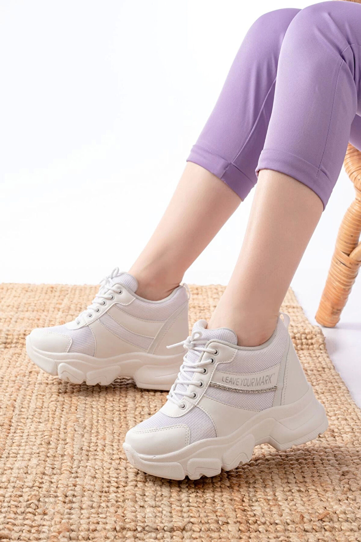 F-209 Beyaz Bağcıklı Fileli Taş Aksesuarlı Günlük Spor Ayakkabı