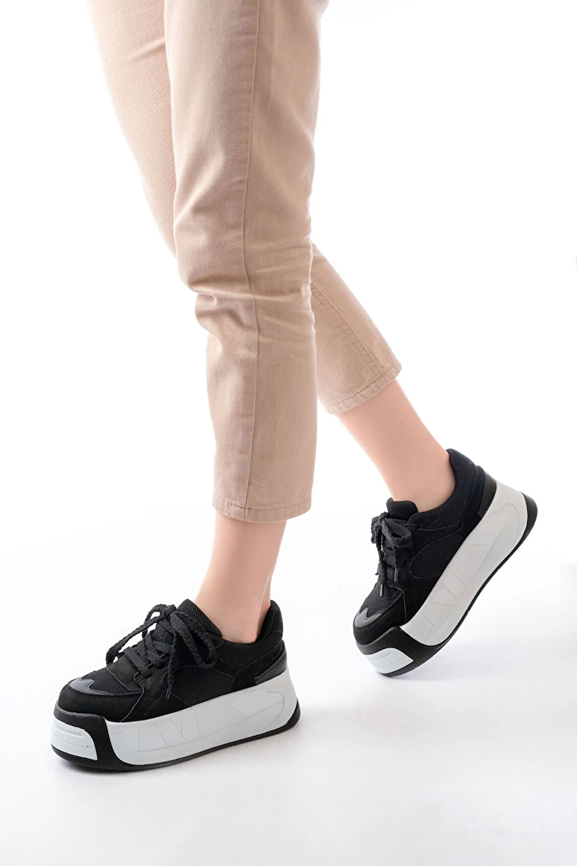 Sp-190 Siyah Garni Bağcıklı Fileli Yüksek Taban Günlük Spor Ayakkabı