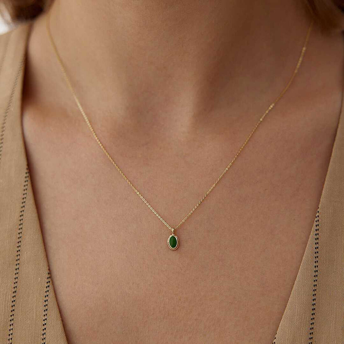 Yeşil Mineli Vintage Kolye