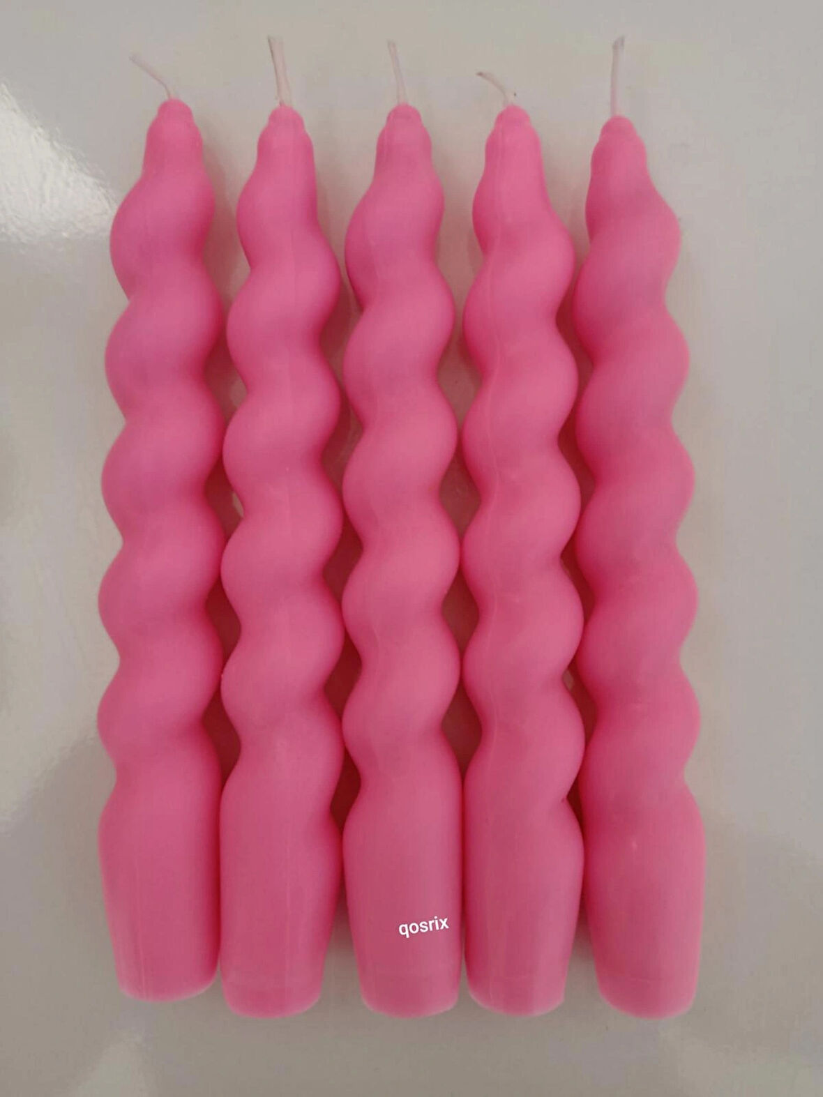 qosrix 5'li Pudra Pembe Italyan Burgulu Şamdan Soya Mumu Doğal Kokulu Uzun Çubuk Konik Burgu Spiral Mum