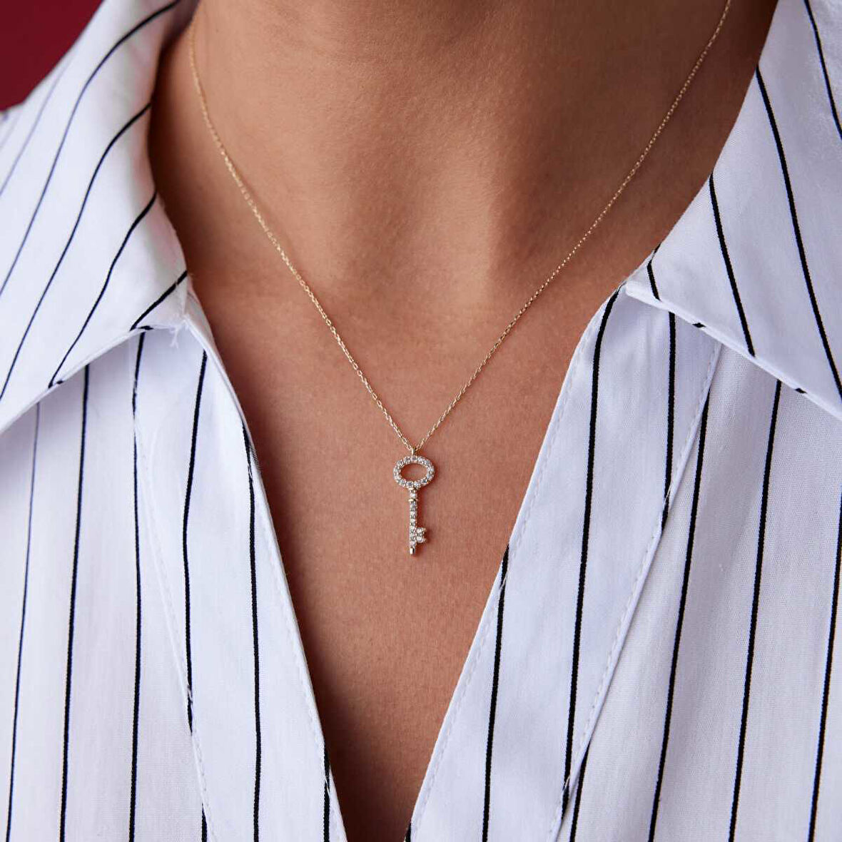 Taşlı Anahtar Kolye