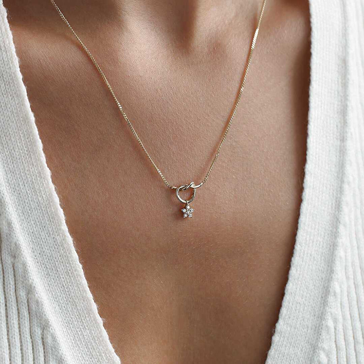 Taşlı Star Düğüm Kolye