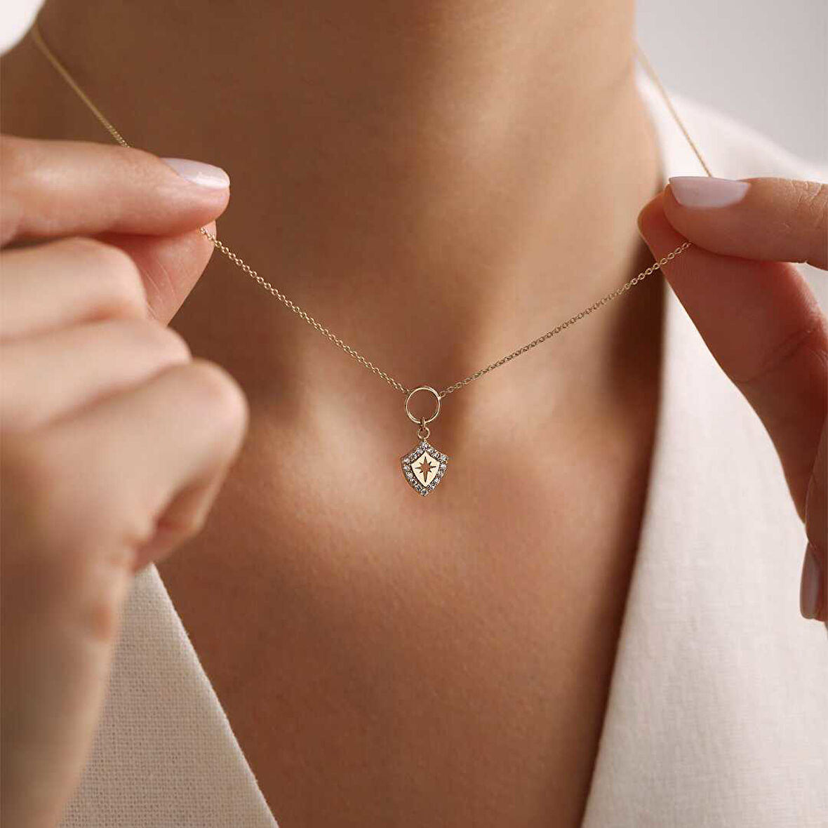 Kalkan Kutup Yıldızı Kolye