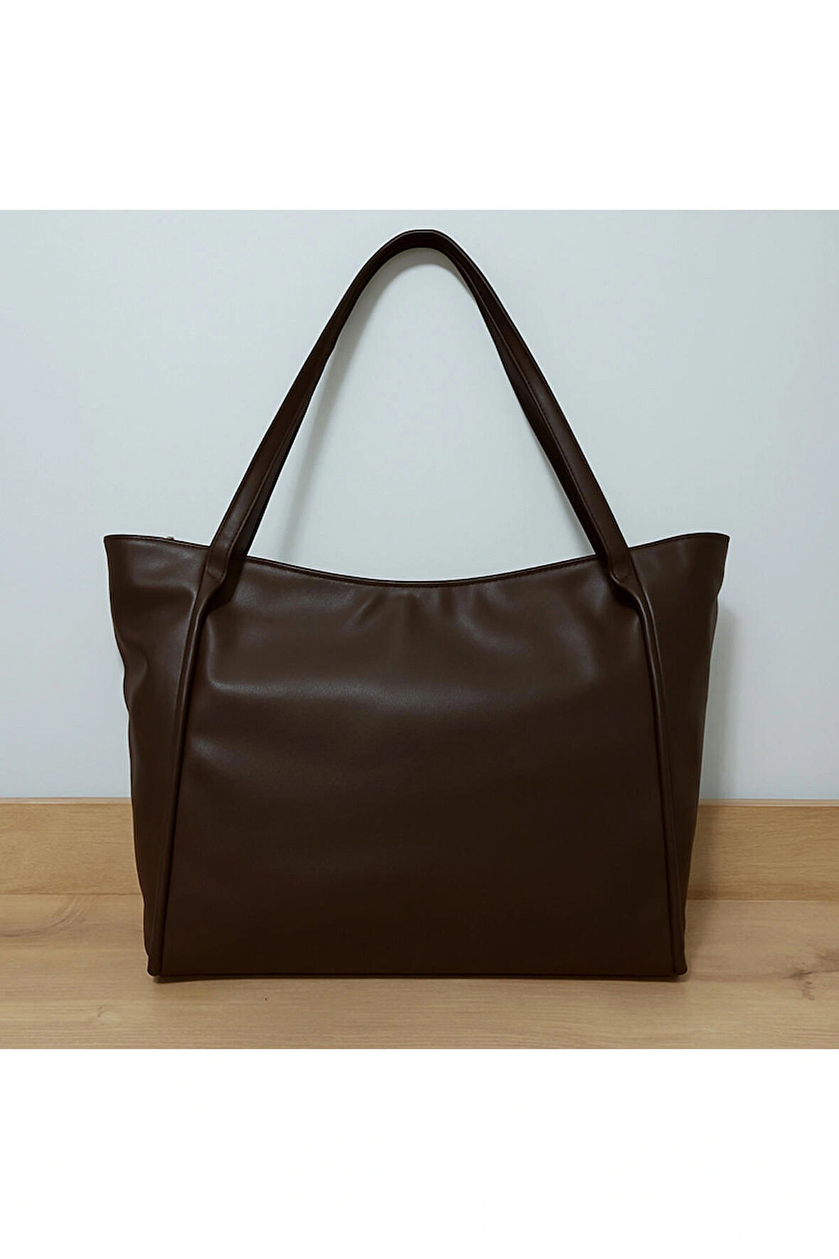 Geniş Şık Kadın Deri Omuz Çantası