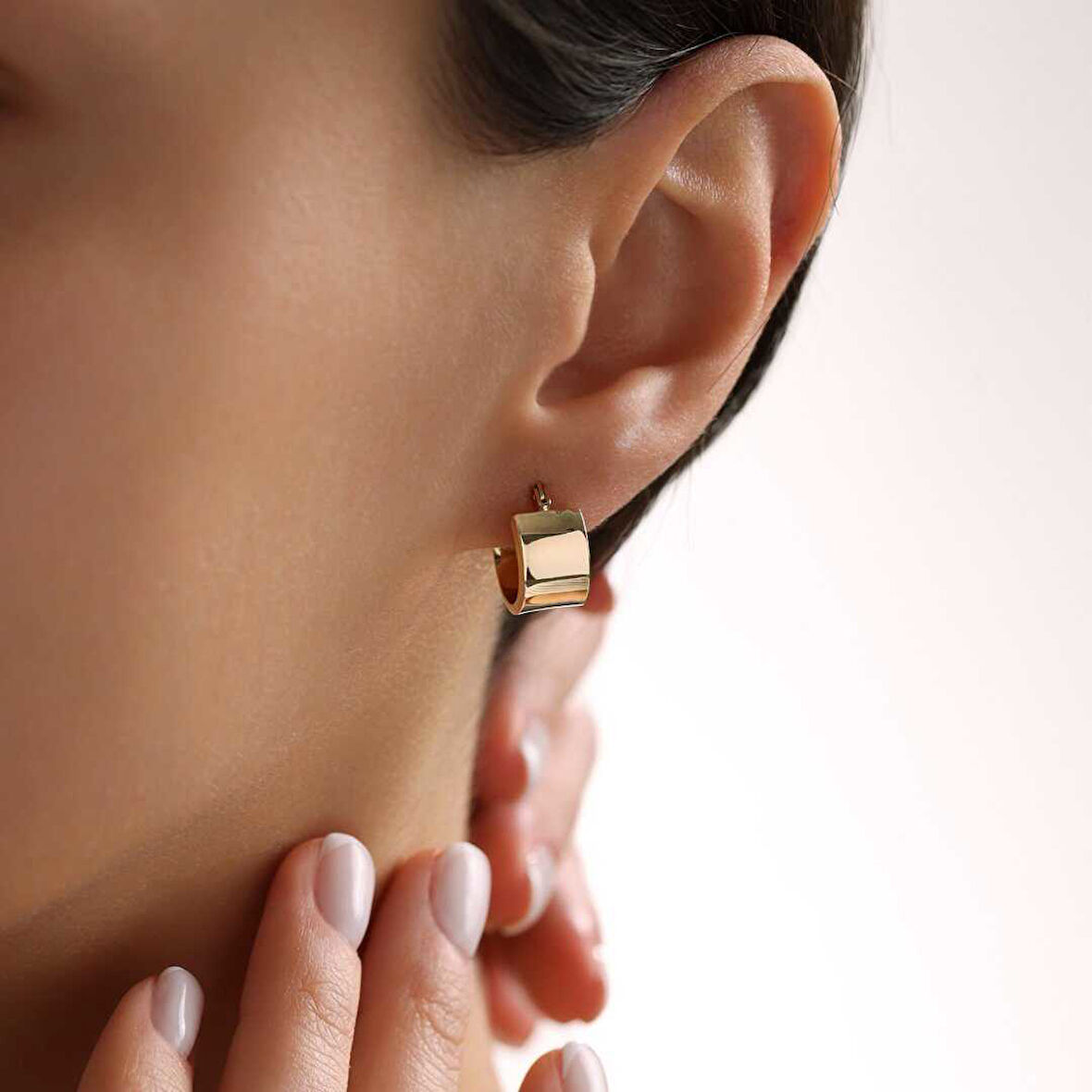 Small Mona Kesme Halka Küpe