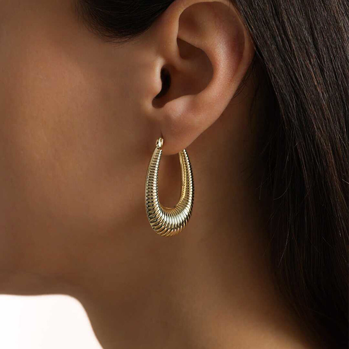 Sık Çizgi Bombe Küpe