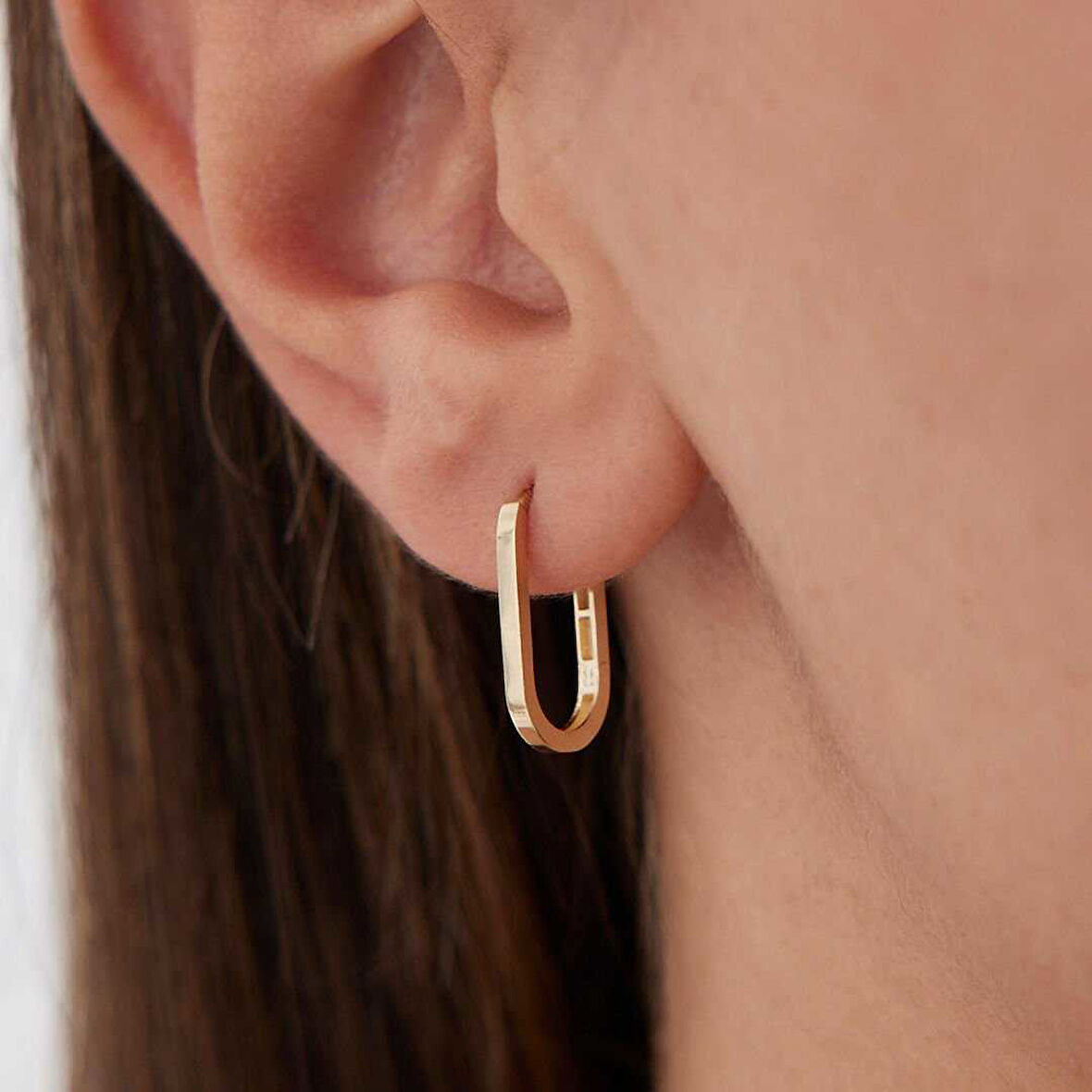Oval Ataç Küpe