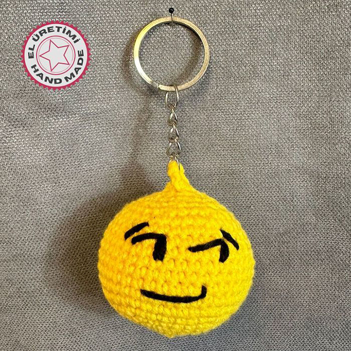 Uretti - Tuğba 9352 9180 El Yapımı Örgü Gülümseyen Emoji Model Anahtarlık