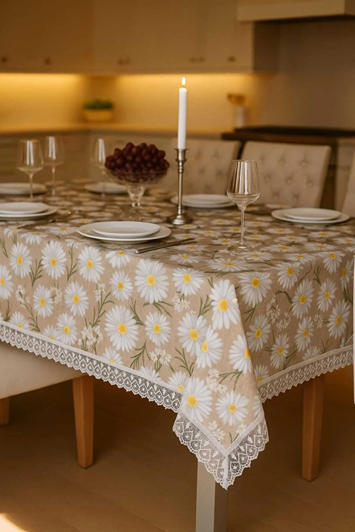 Lüks Papatya Masa Örtüsü - Dantel Süslemeli Modern Tasarım Leke Tutmaz Su Geçirmez