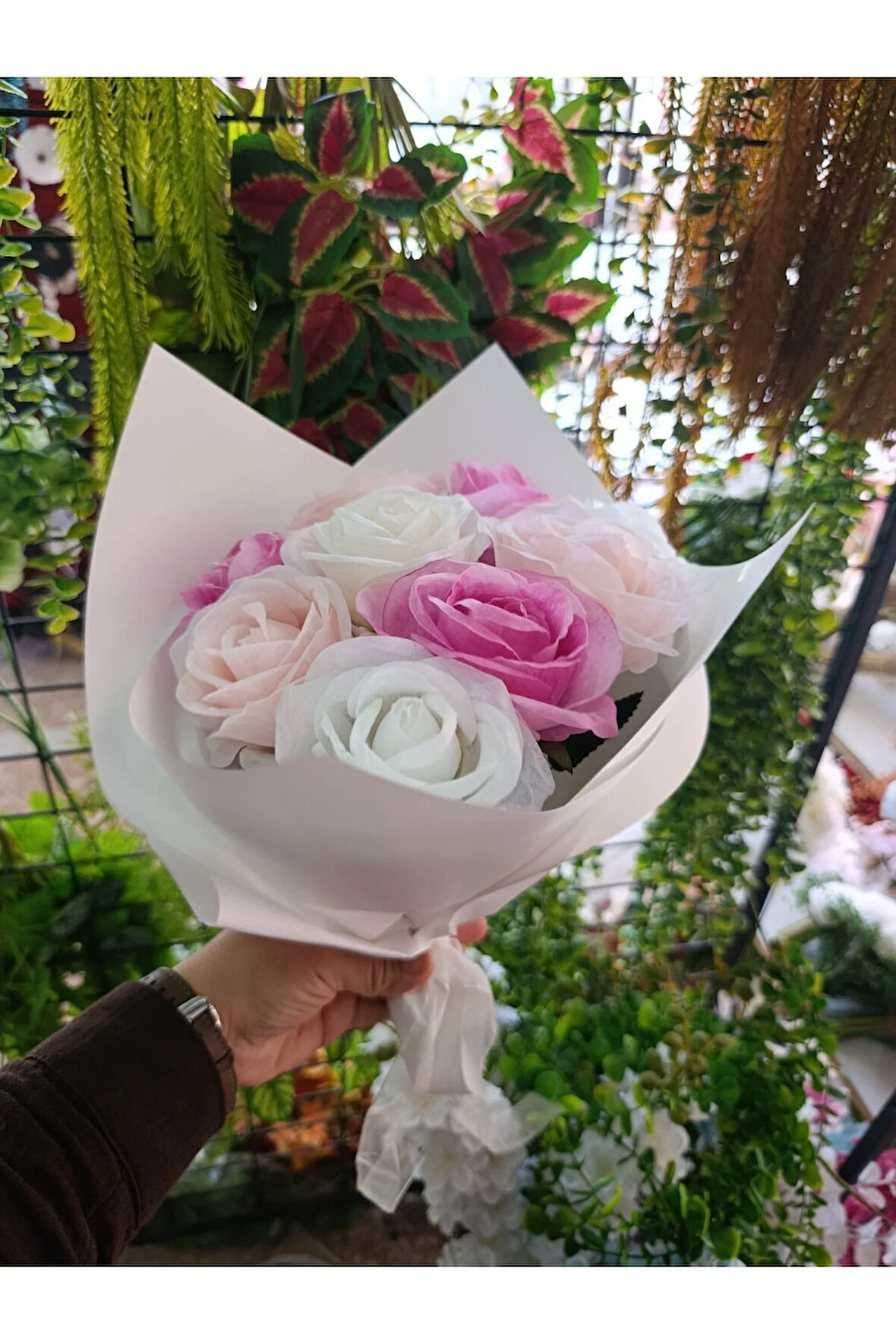 Pembe çiçek buketi hediyelik, sevgiliye eşe anneye öğretmene hediye