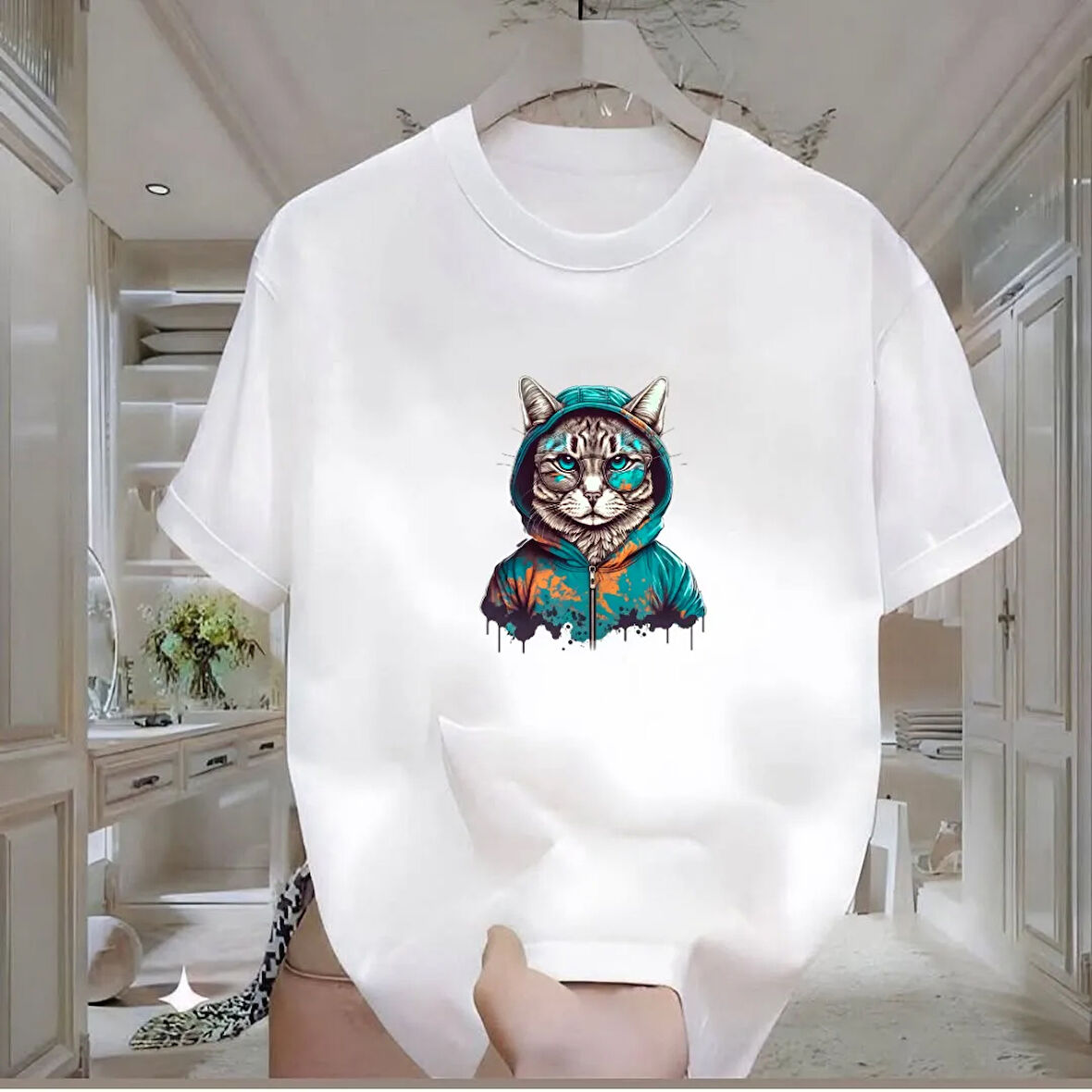 Şapkalı Kedi Baskılı Beyaz Oversize Erkek Tshirt