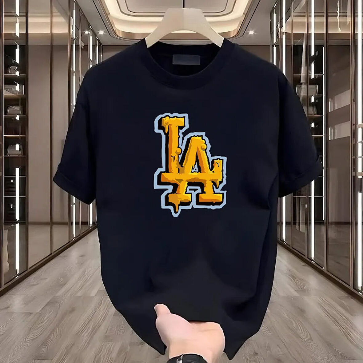 La Baskılı Siyah Oversize Erkek Tshirt