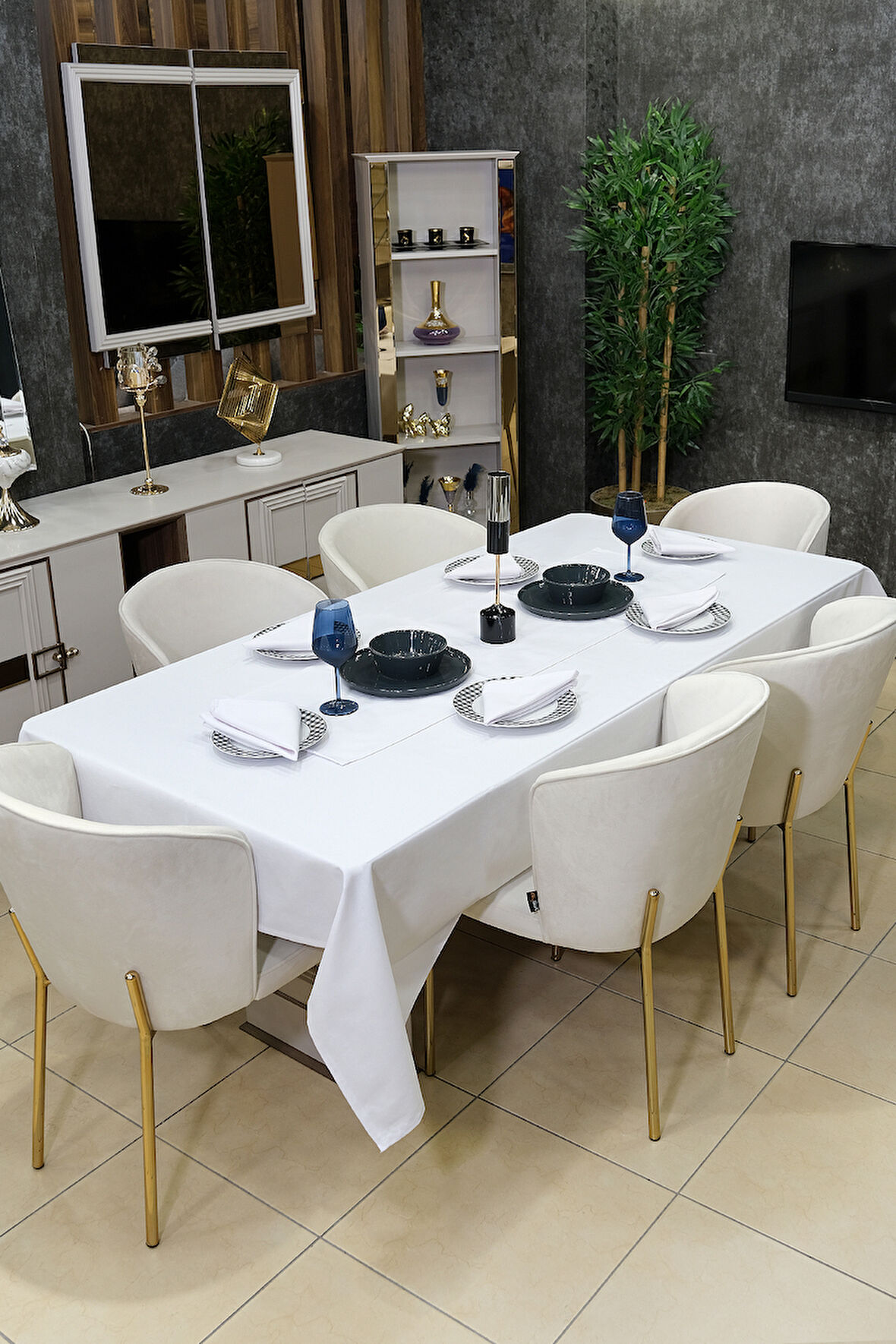 Dream 8 Parça Masa Örtüsü Seti Çeyiz seti (Salon Masa Örtüsü, Runner, 6'lı Peçete)