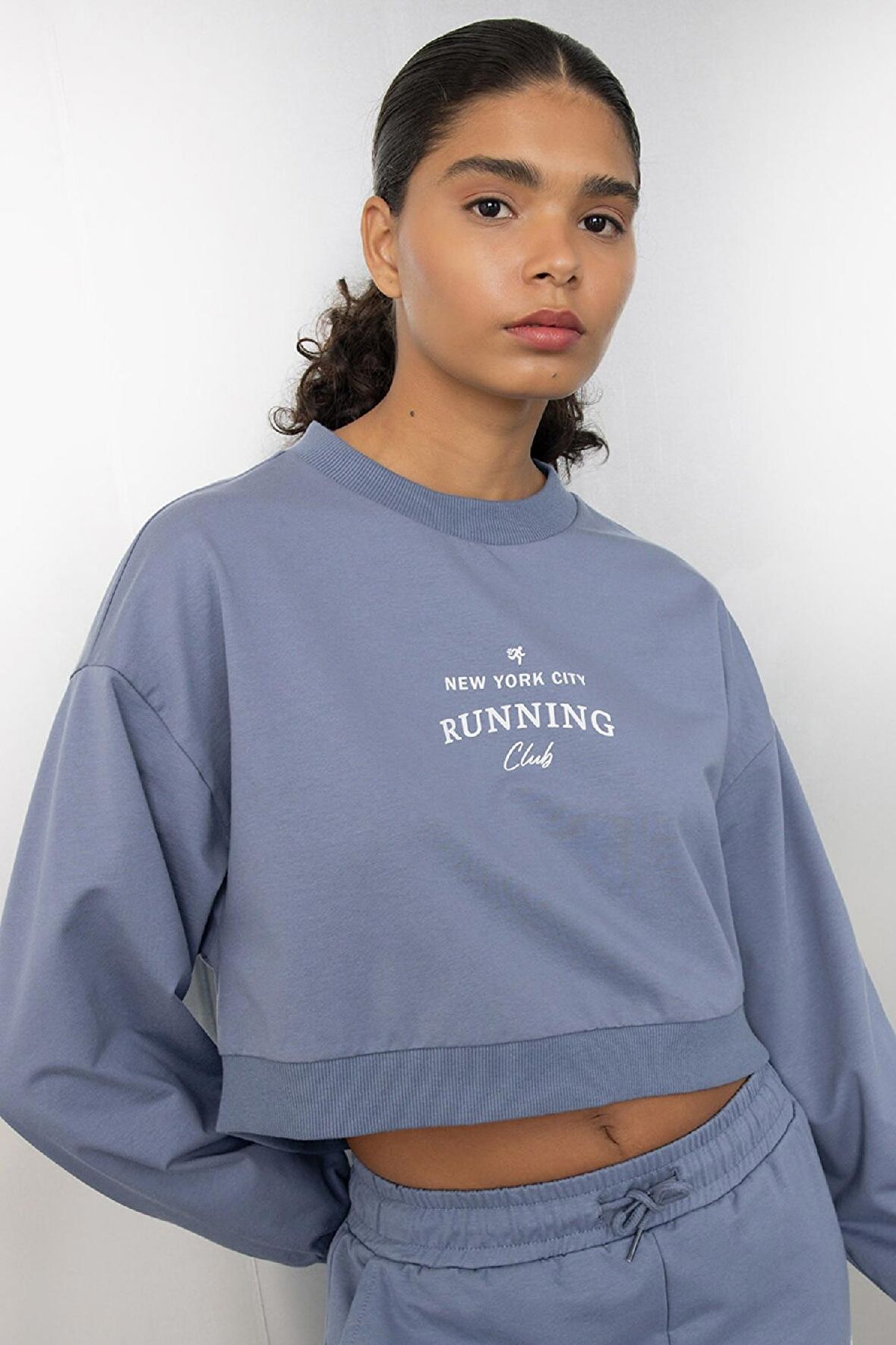 DeFactoFit Oversize Geniş Kalıp Bisiklet Yaka Baskılı Sporcu Sweatshirt C9405AX24AUIN236
