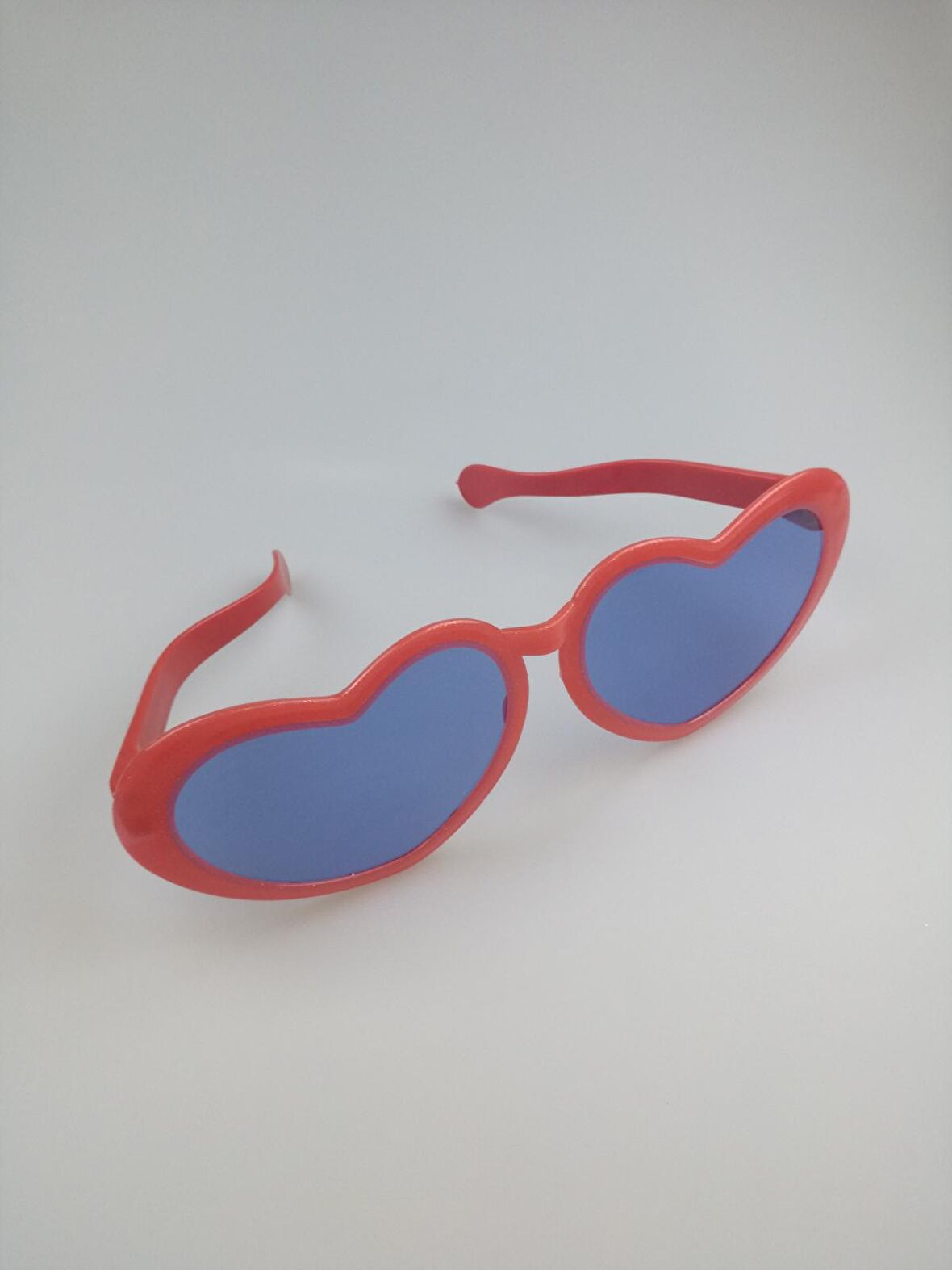 PARTİ GÖZLÜĞÜ BÜYÜK KALP KIRMIZI