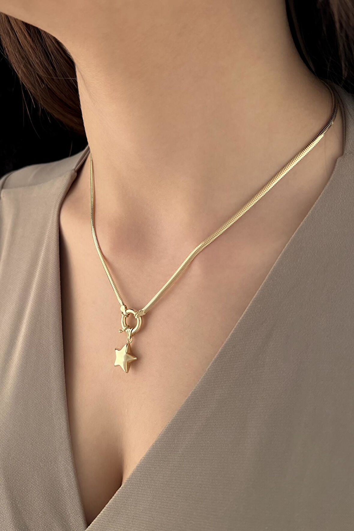 14 Ayar Altın Yıldız Detaylı İtalyan Balıksırtı Kolye