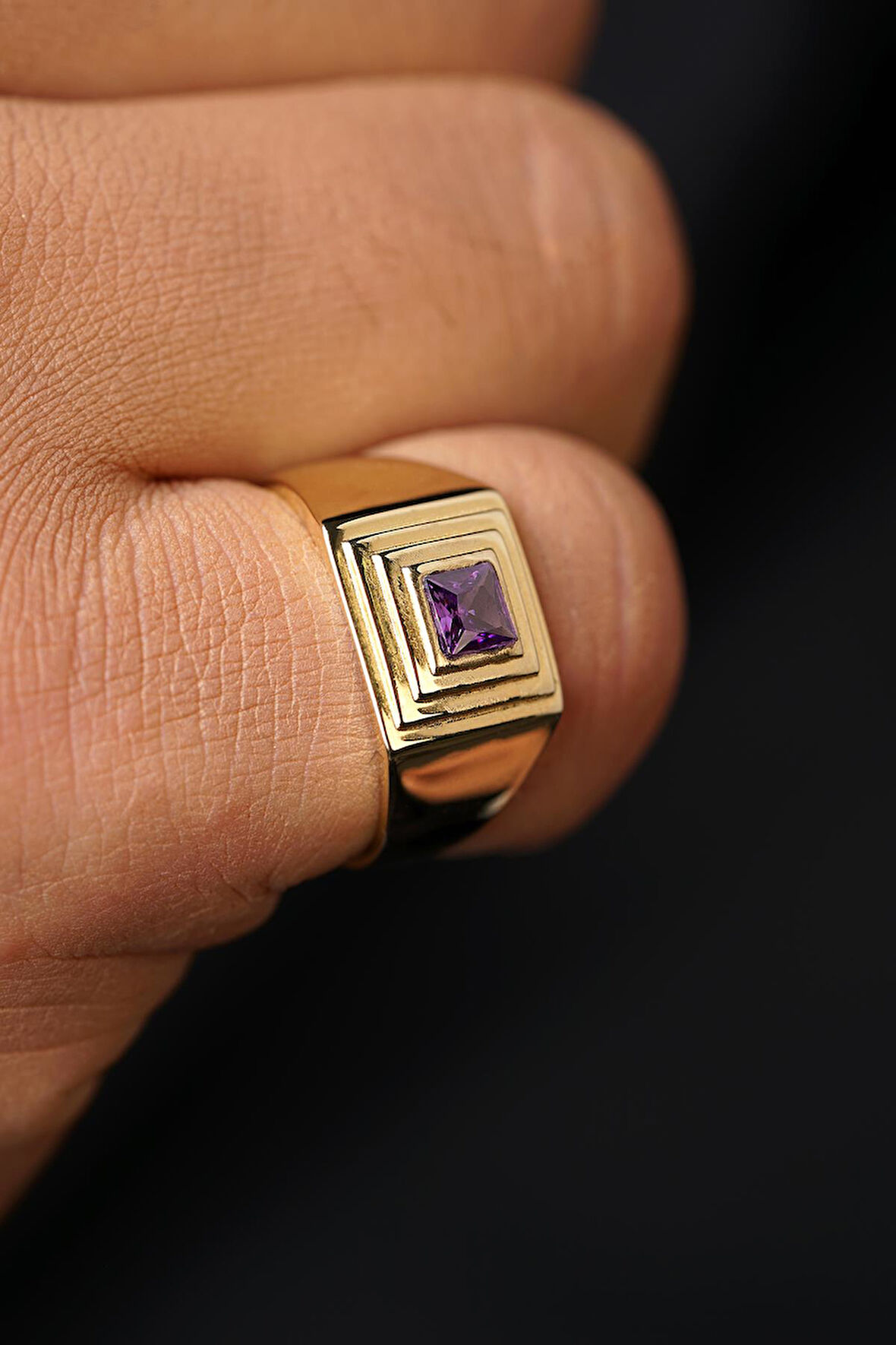 14 Ayar Altın Kare Şeritli Ametist Taş Erkek Yüzük