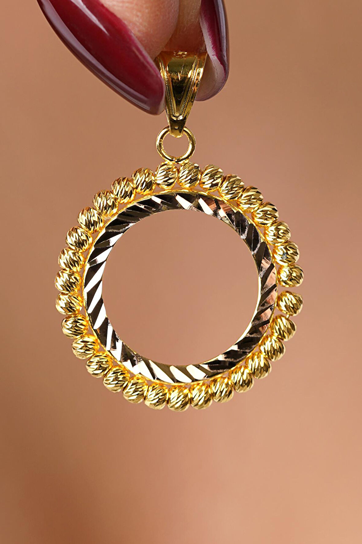 14 Ayar Altın Dorikalı Çeyrek Altın Çerçevesi Kolye Ucu