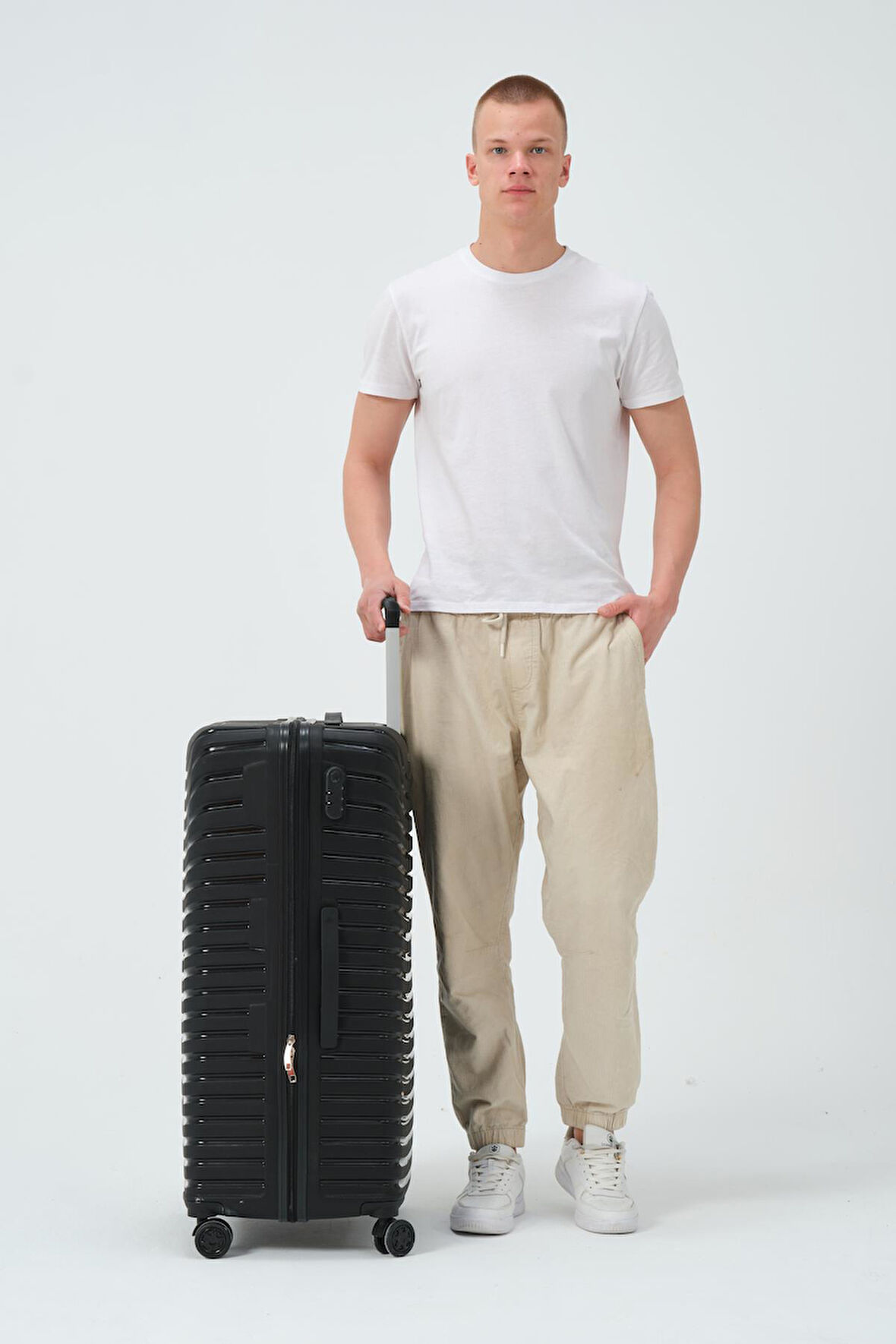 Keo-Plus Siyah Büyük Boy Silikon Kırılmaz PP Valiz