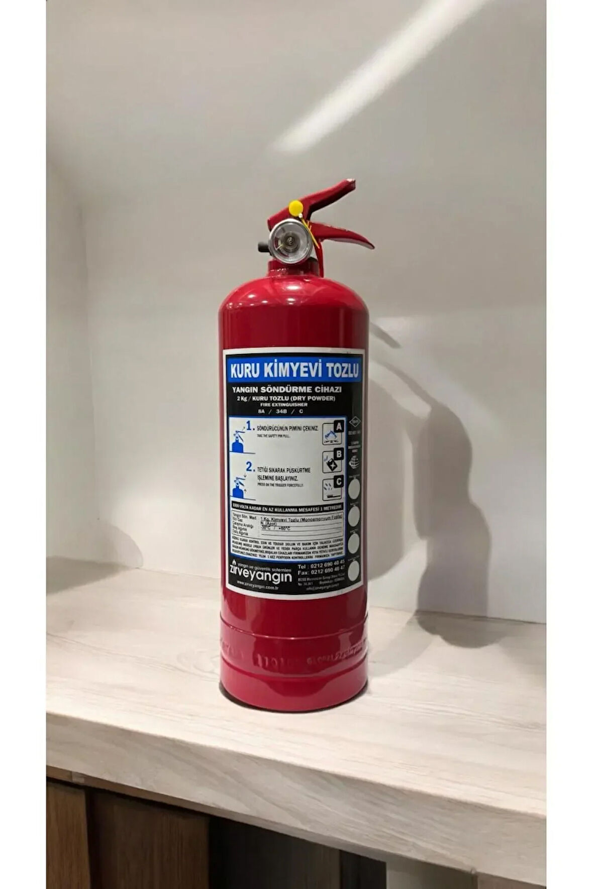 ZİRVE YANGIN 2 KG KKT YANGIN SÖNDÜRME TÜPÜ TÜVTÜRK ARAÇ MUAYENE MEVZUATINA UYGUN