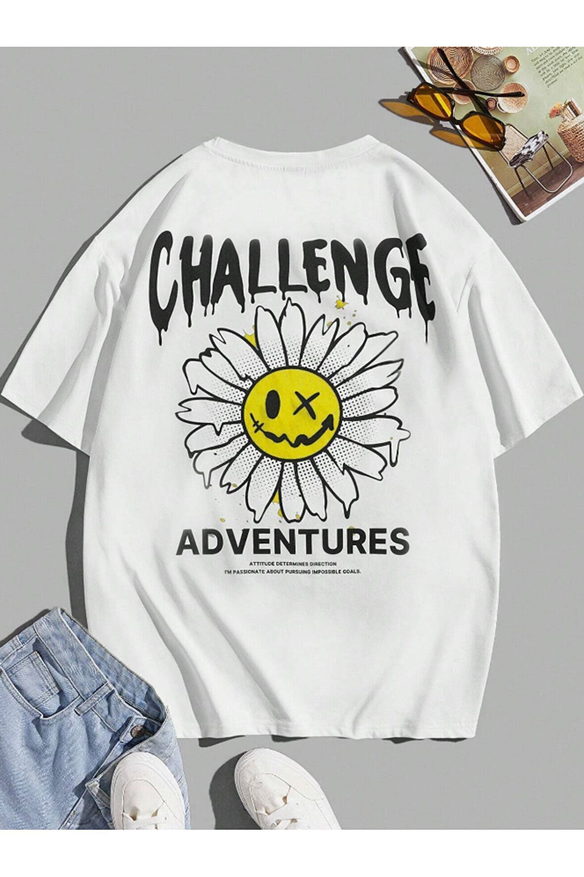 Kadın Beyaz Papatya Baskılı Bisiklet Yaka T-shirt