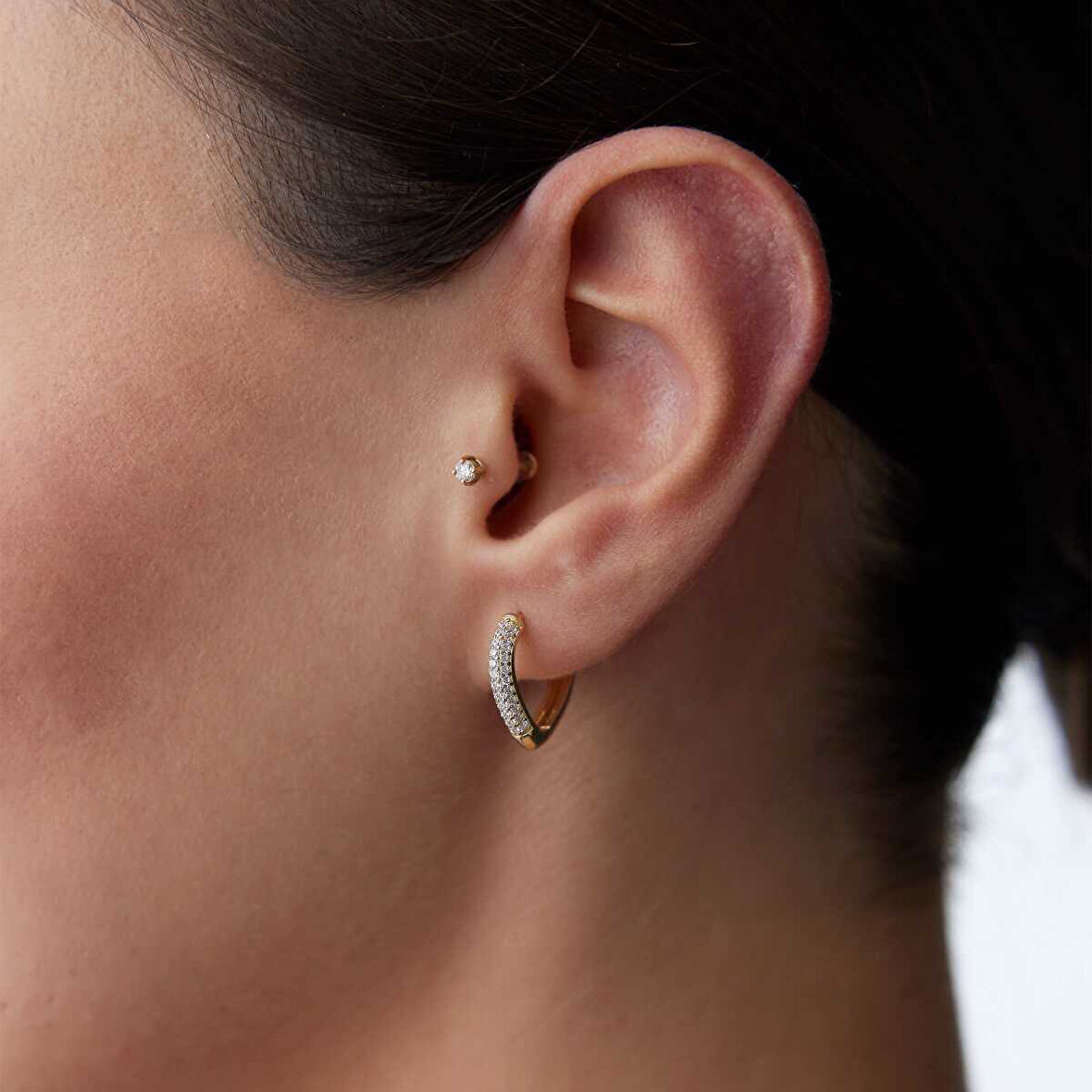 Kalpli Taşlı Küpe