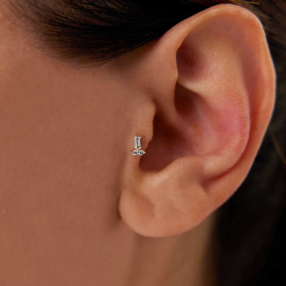 Bagetli Tragus Piercing