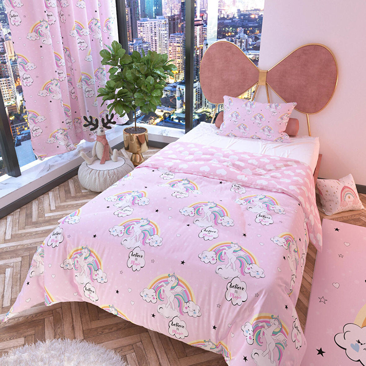 Sihirli Unicorn Çift Taraflı Polycotton Nevresim Takımı