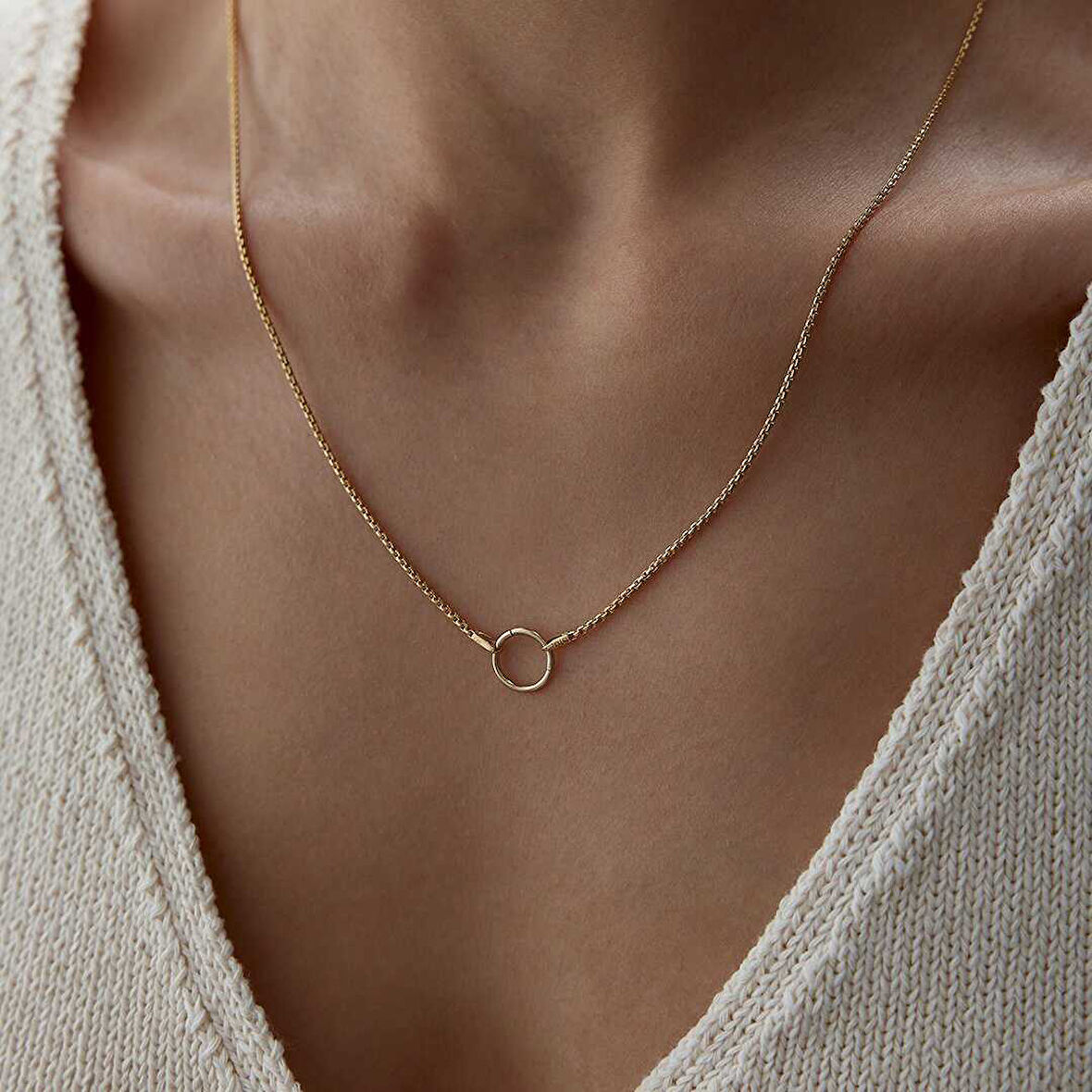 Sade Charm Halkalı Box Zincir