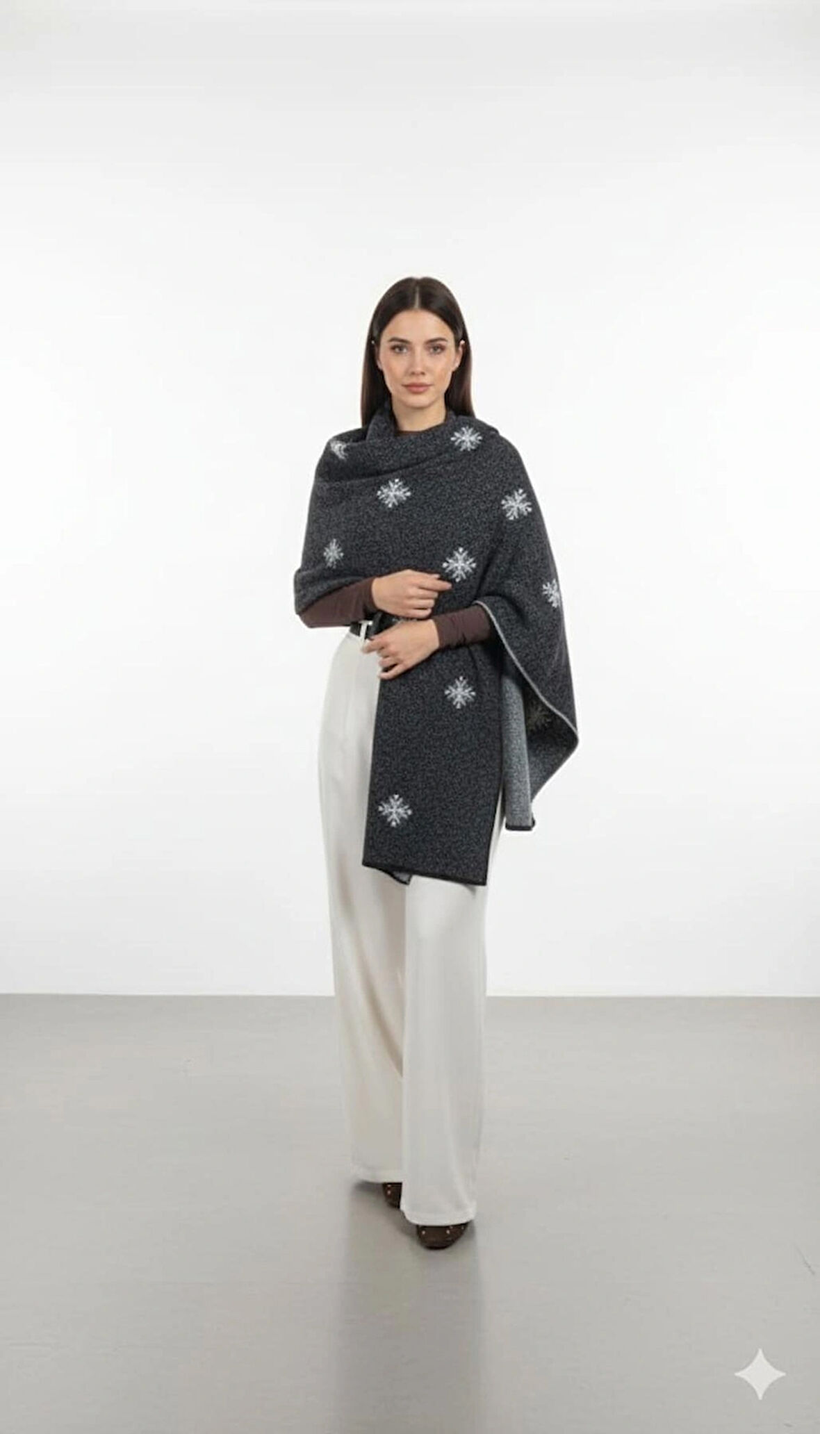 Kar Tanesi Motifli Özel Tasarım Modern Kadın Triko Şal – Yumuşak Dokulu, Hafif ve Şık (170x70 cm)